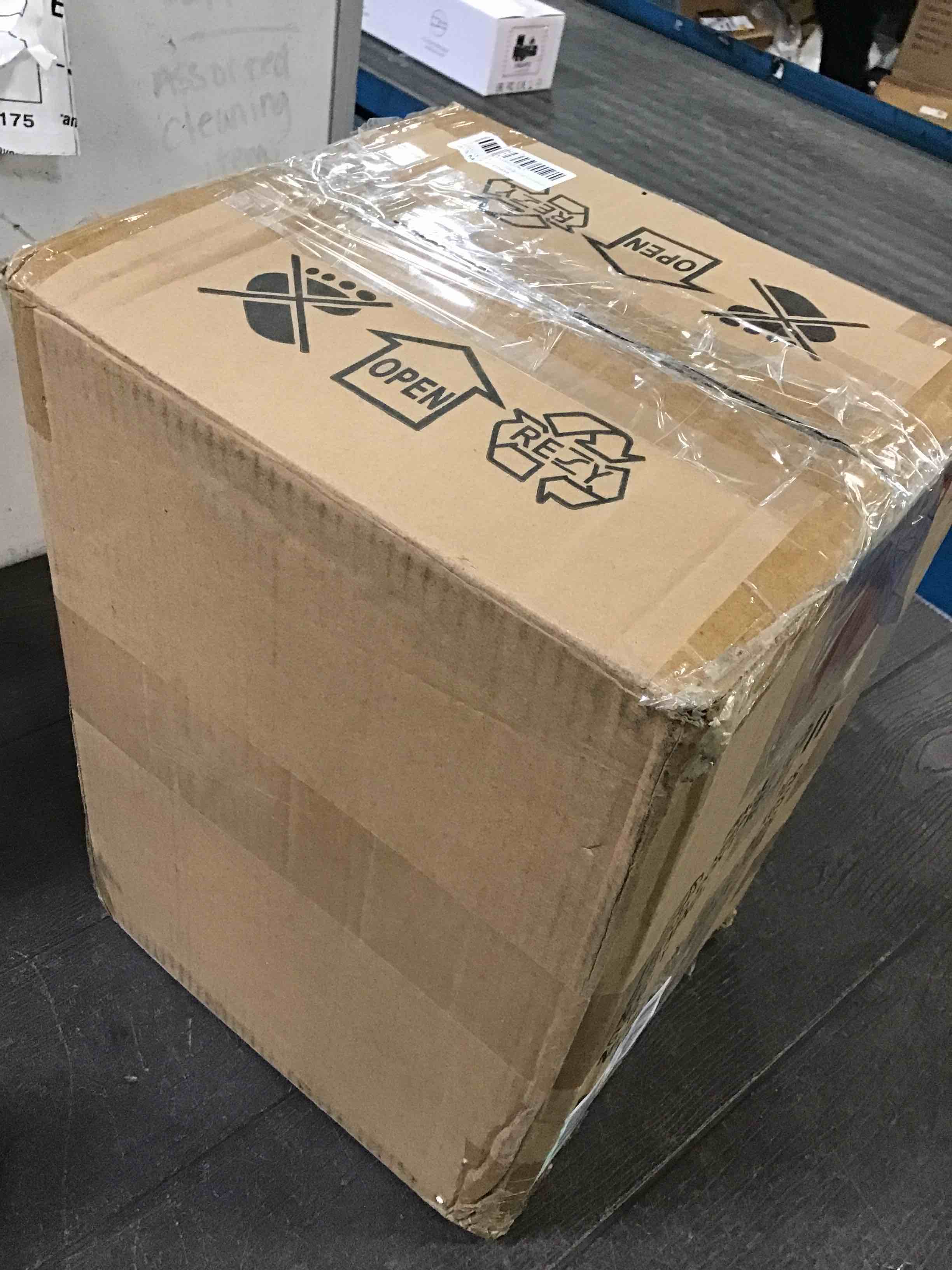 https://s3.amazonaws.com/lotting-images-prod/bidfta/ORG6724084_1722010583393.jpeg