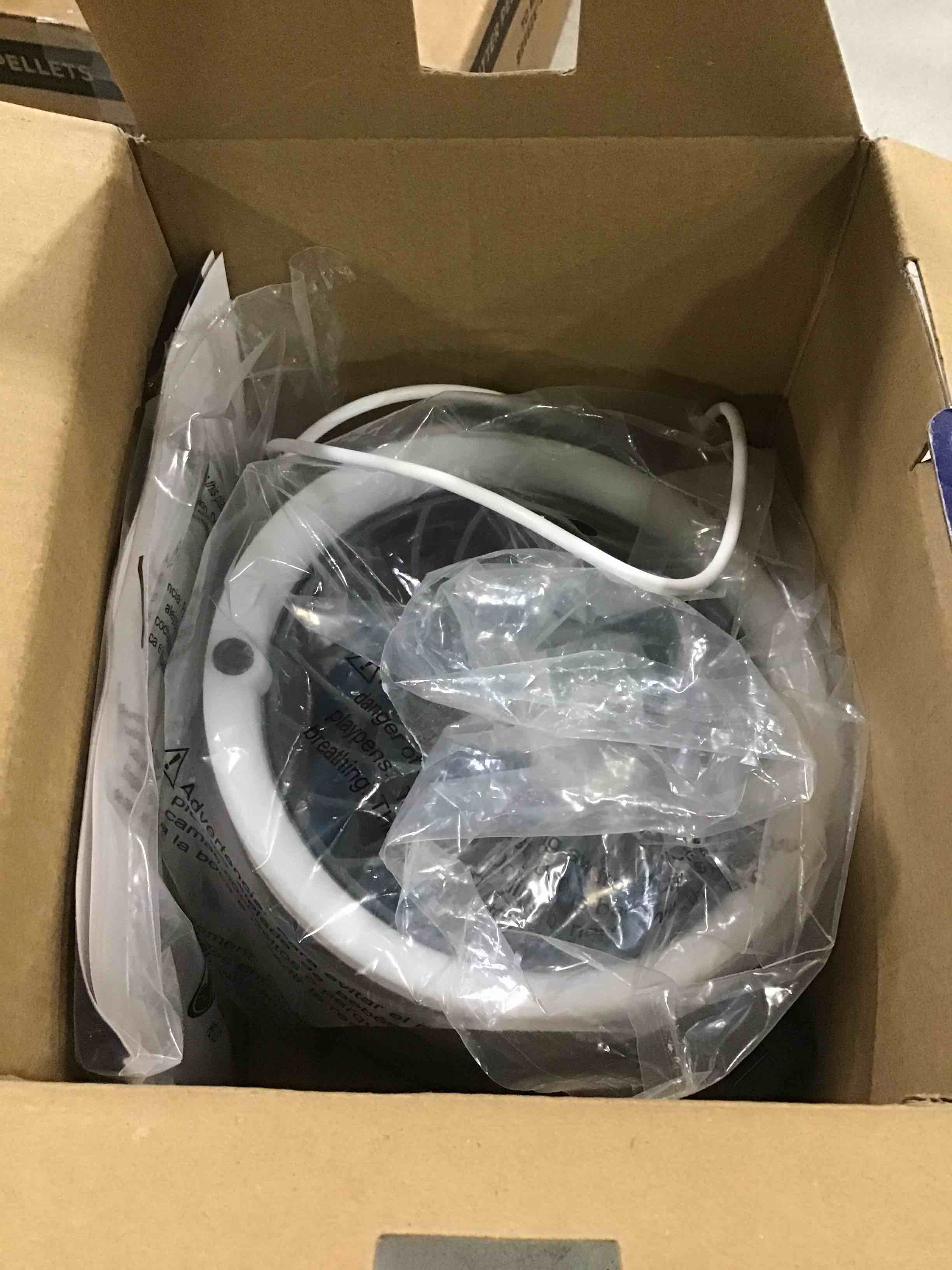 https://s3.amazonaws.com/lotting-images-prod/bidfta/ORG6725550_1721654381278.jpeg