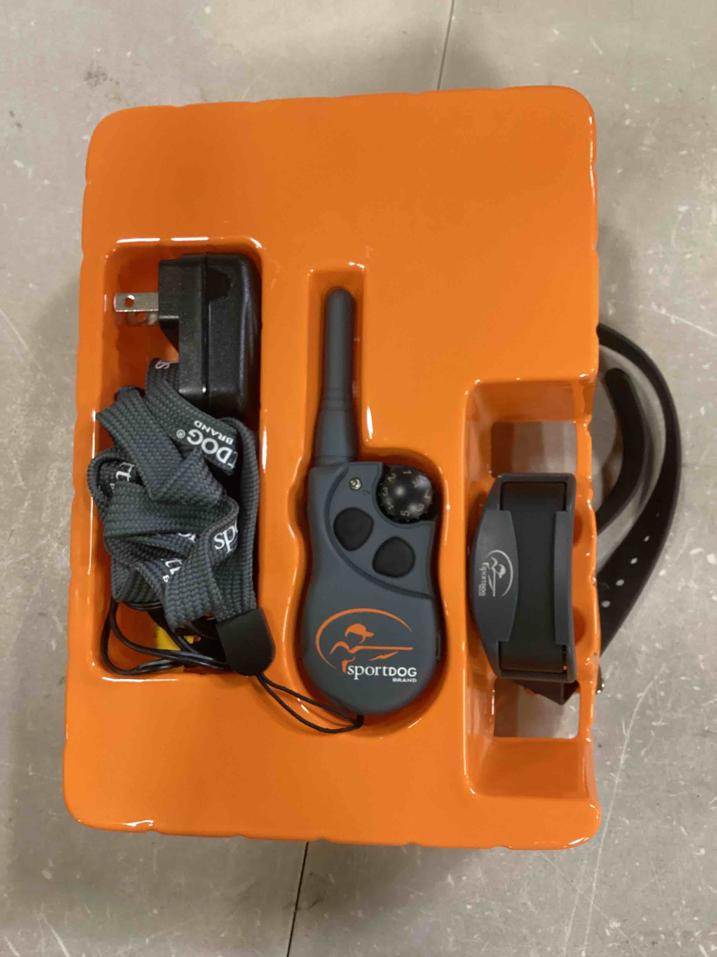 https://s3.amazonaws.com/lotting-images-prod/bidfta/ORG6726702_1721396273716.jpeg