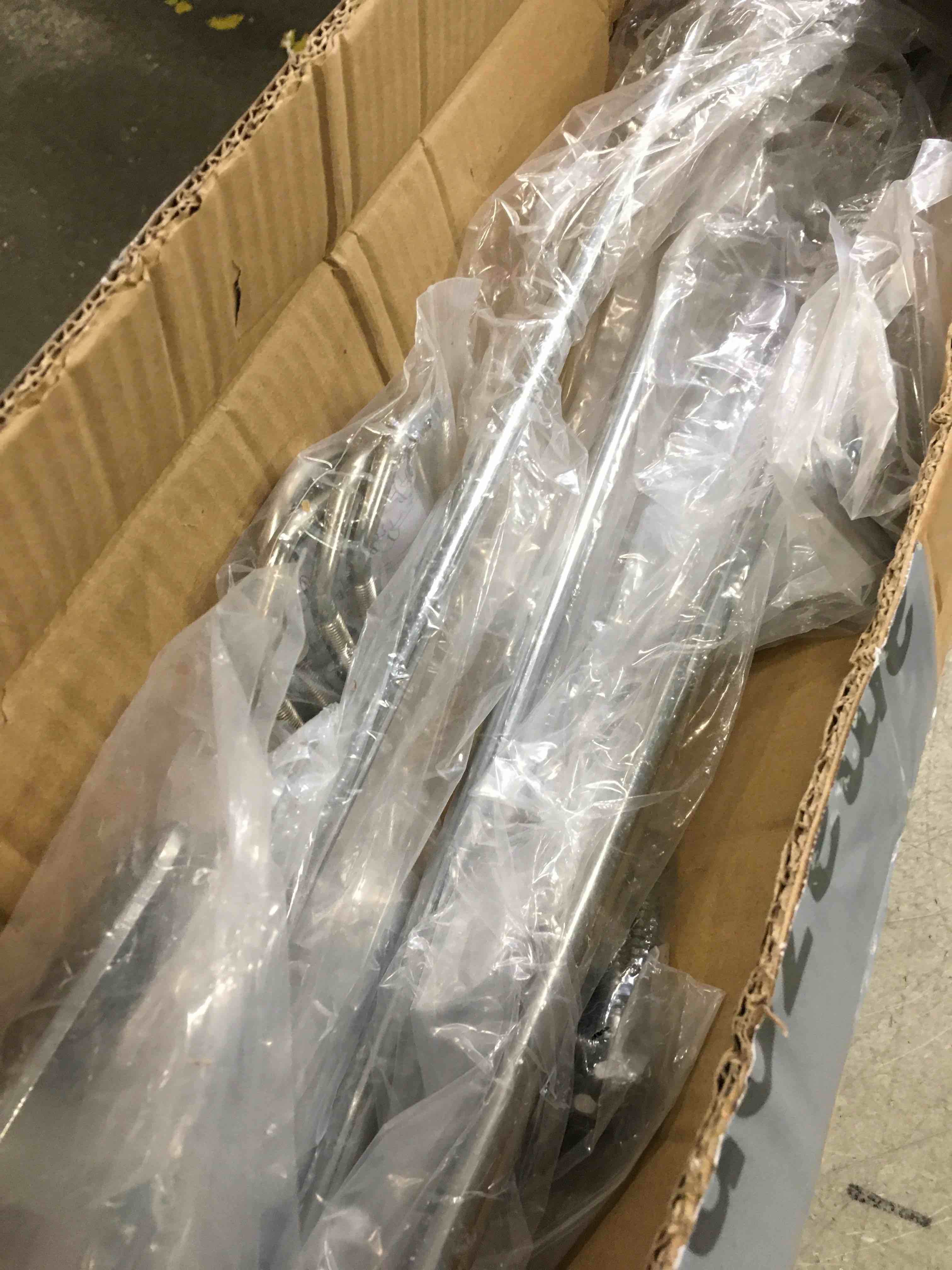 https://s3.amazonaws.com/lotting-images-prod/bidfta/ORG6740059_1720725534386.jpeg
