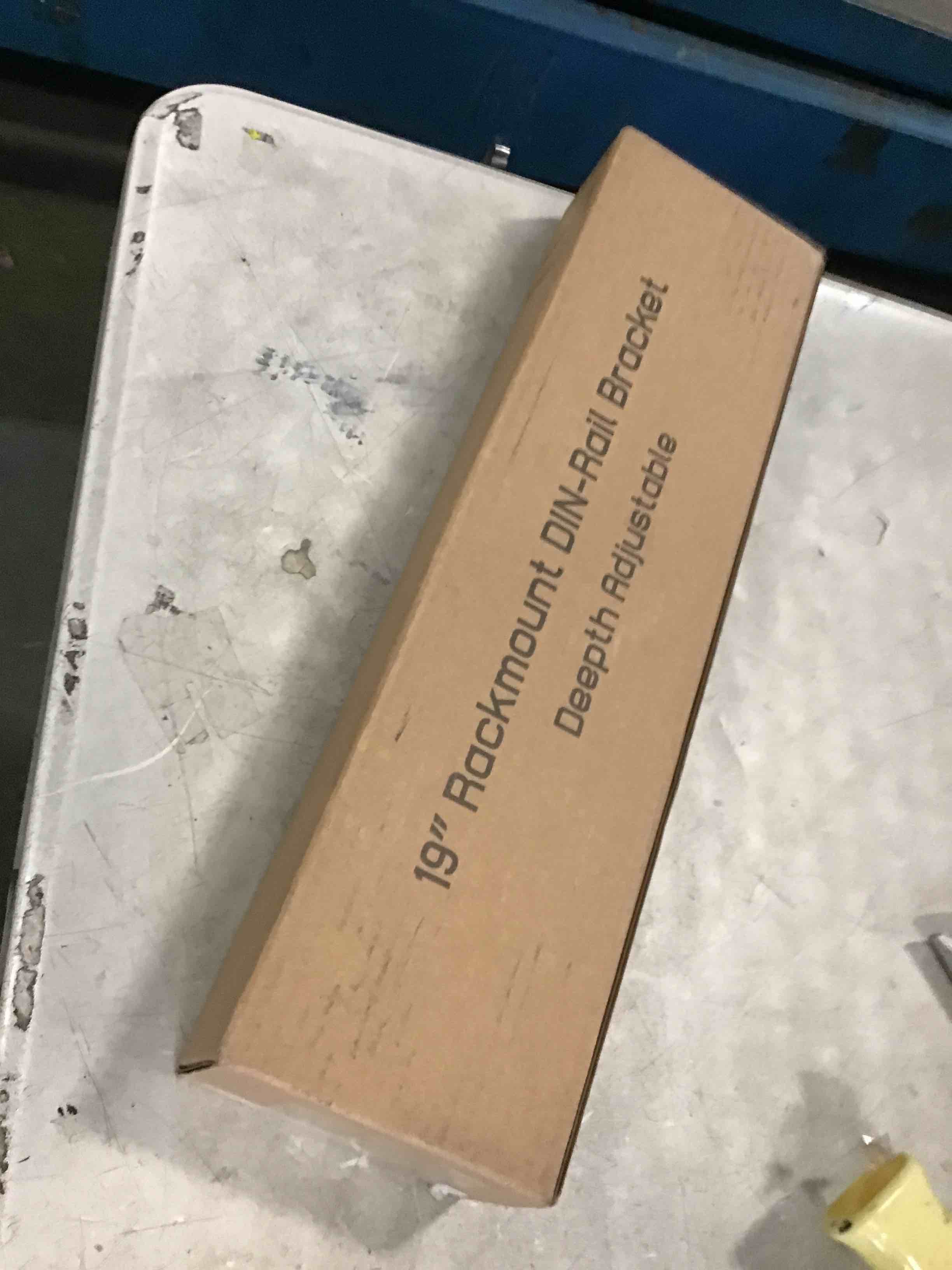 https://s3.amazonaws.com/lotting-images-prod/bidfta/ORG6742604_1720726951588.jpeg
