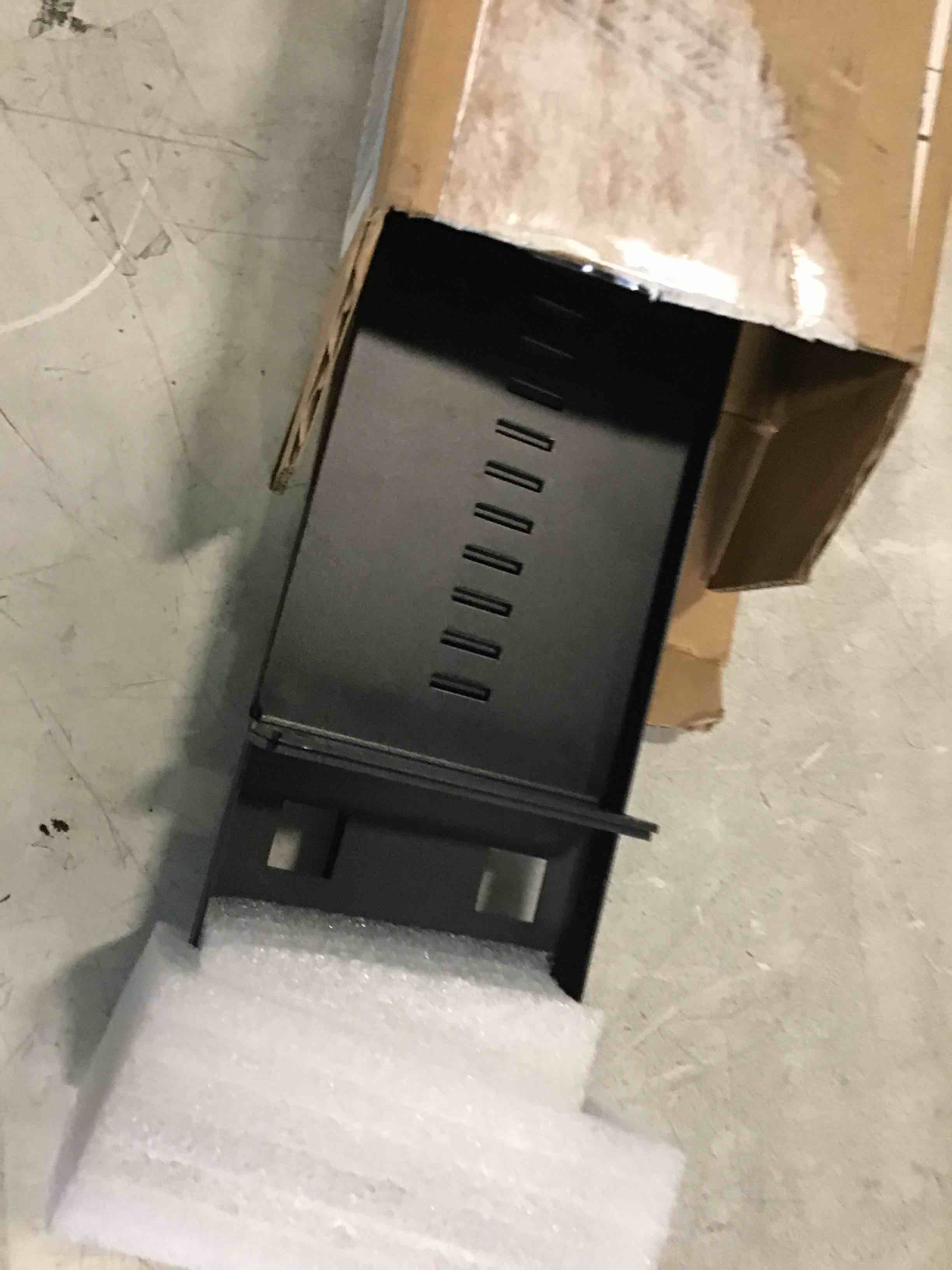 https://s3.amazonaws.com/lotting-images-prod/bidfta/ORG6742604_1720726966572.jpeg