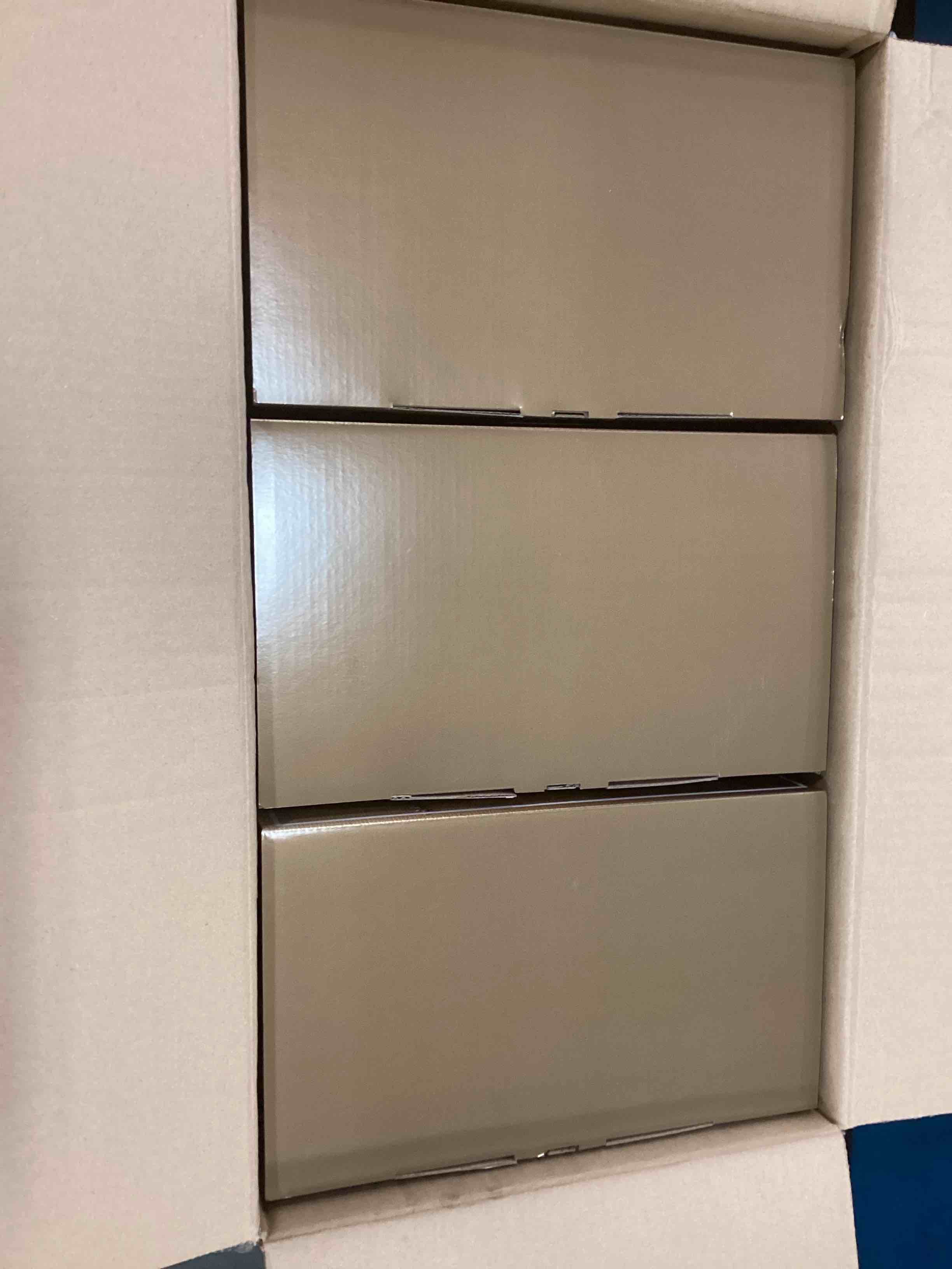 https://s3.amazonaws.com/lotting-images-prod/bidfta/ORG6743164_1720538049851.jpeg