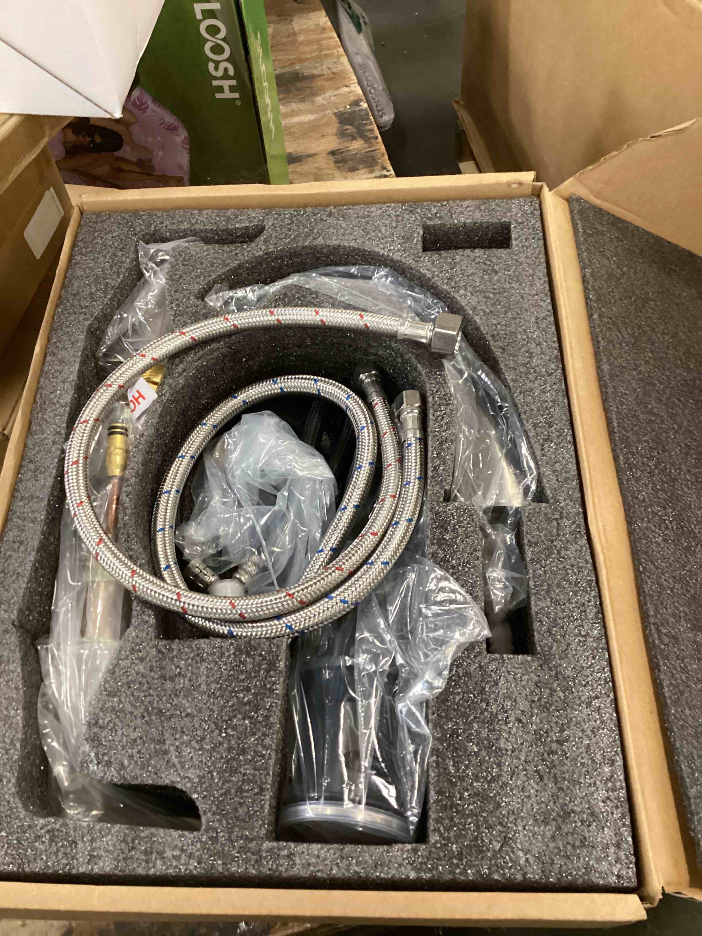 https://s3.amazonaws.com/lotting-images-prod/bidfta/ORG6746593_1720813688307.jpeg