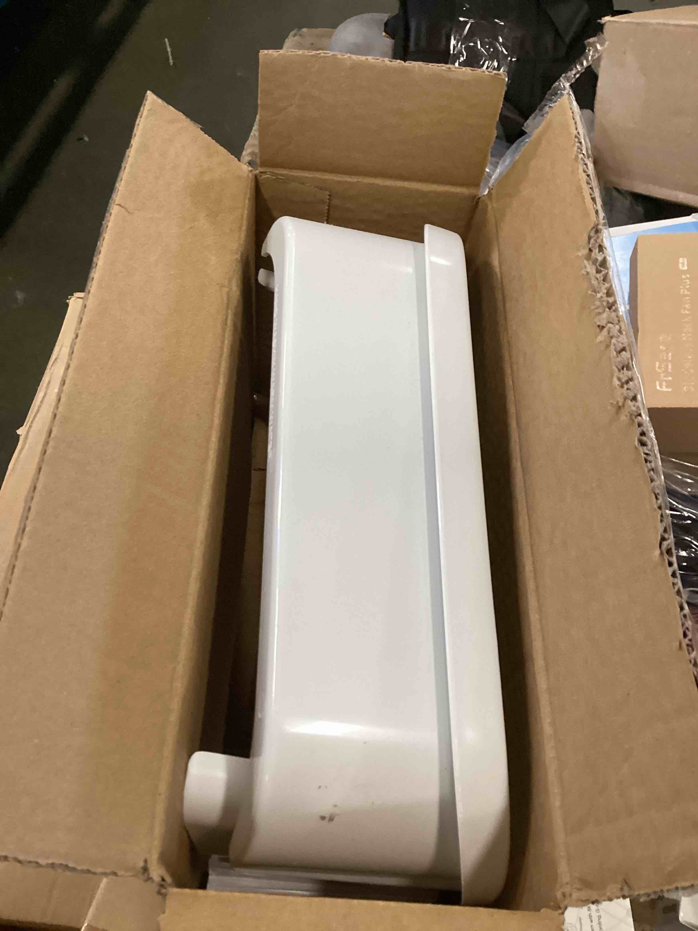 https://s3.amazonaws.com/lotting-images-prod/bidfta/ORG6746667_1721055778763.jpeg