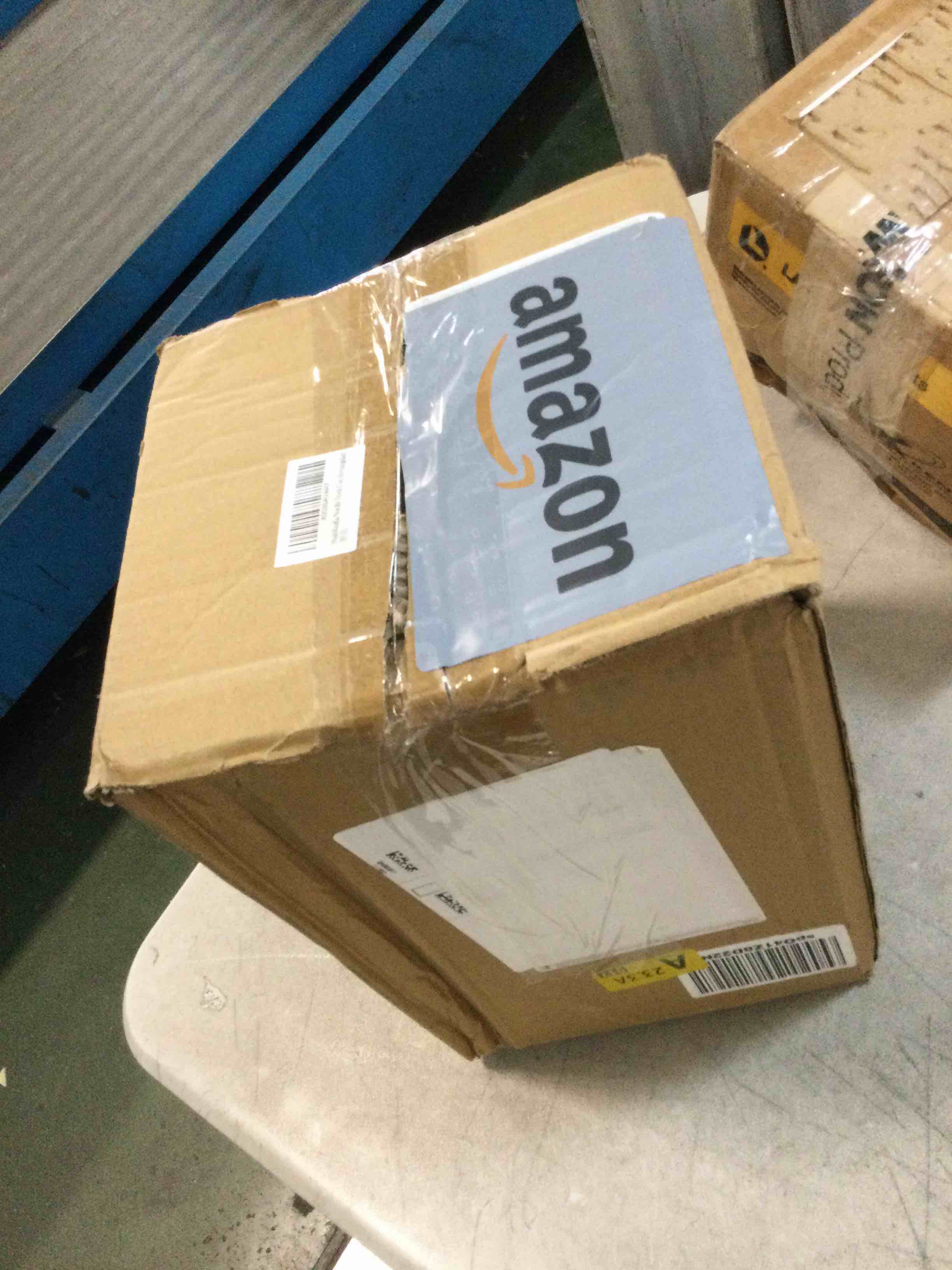 https://s3.amazonaws.com/lotting-images-prod/bidfta/ORG6749507_1721663963795.jpeg