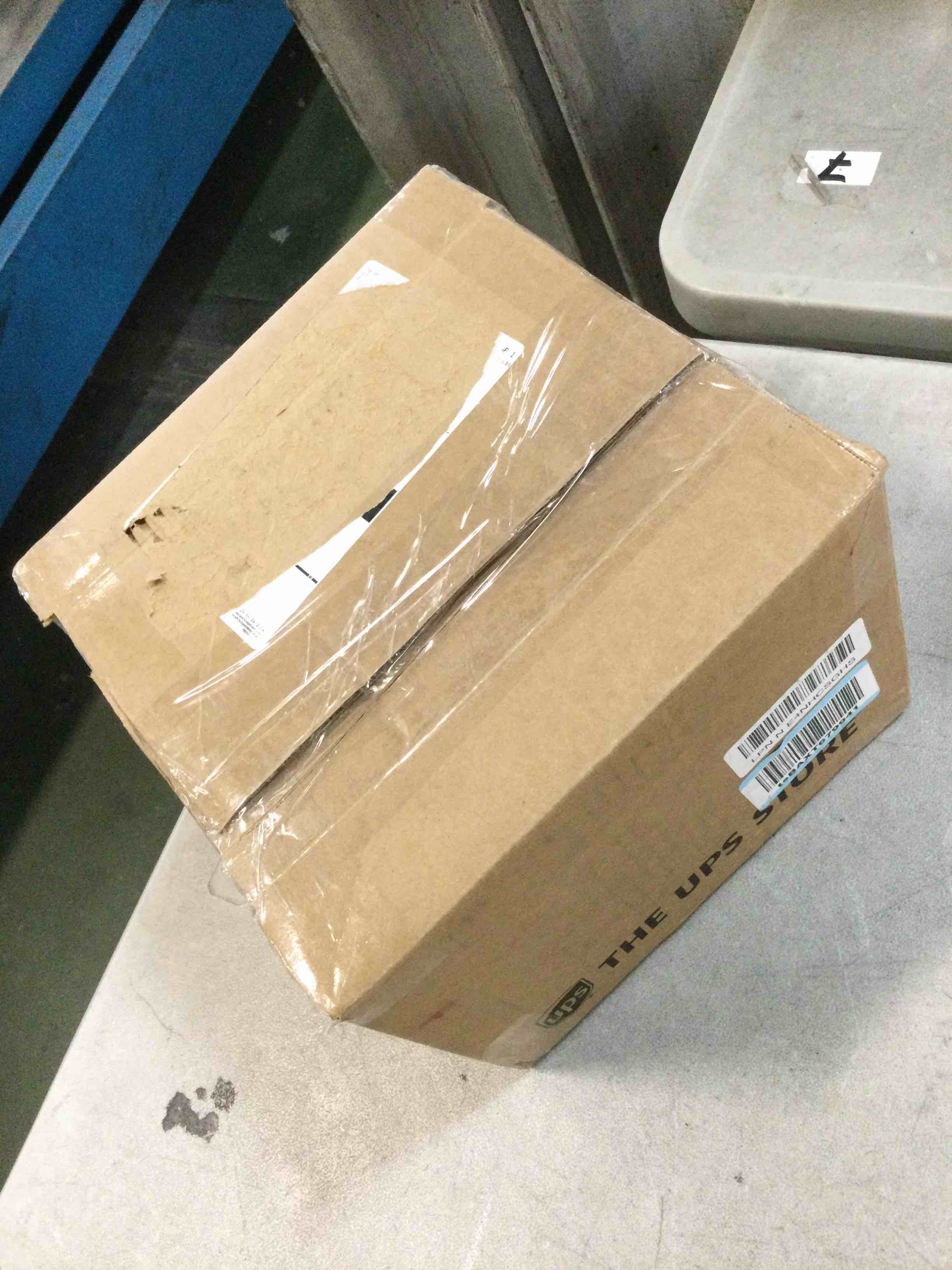 https://s3.amazonaws.com/lotting-images-prod/bidfta/ORG6749517_1721664302232.jpeg
