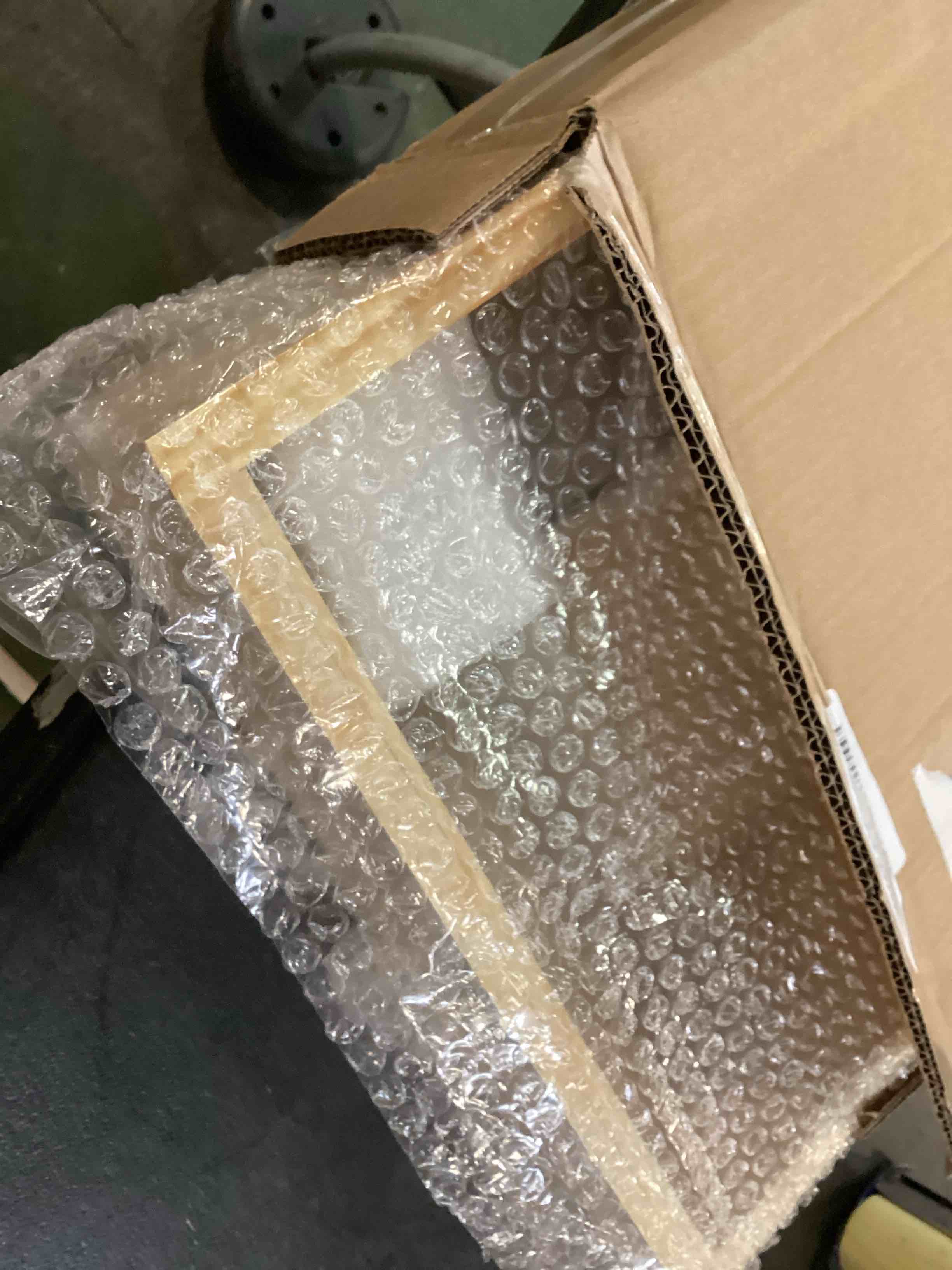 https://s3.amazonaws.com/lotting-images-prod/bidfta/ORG6753694_1721932258289.jpeg