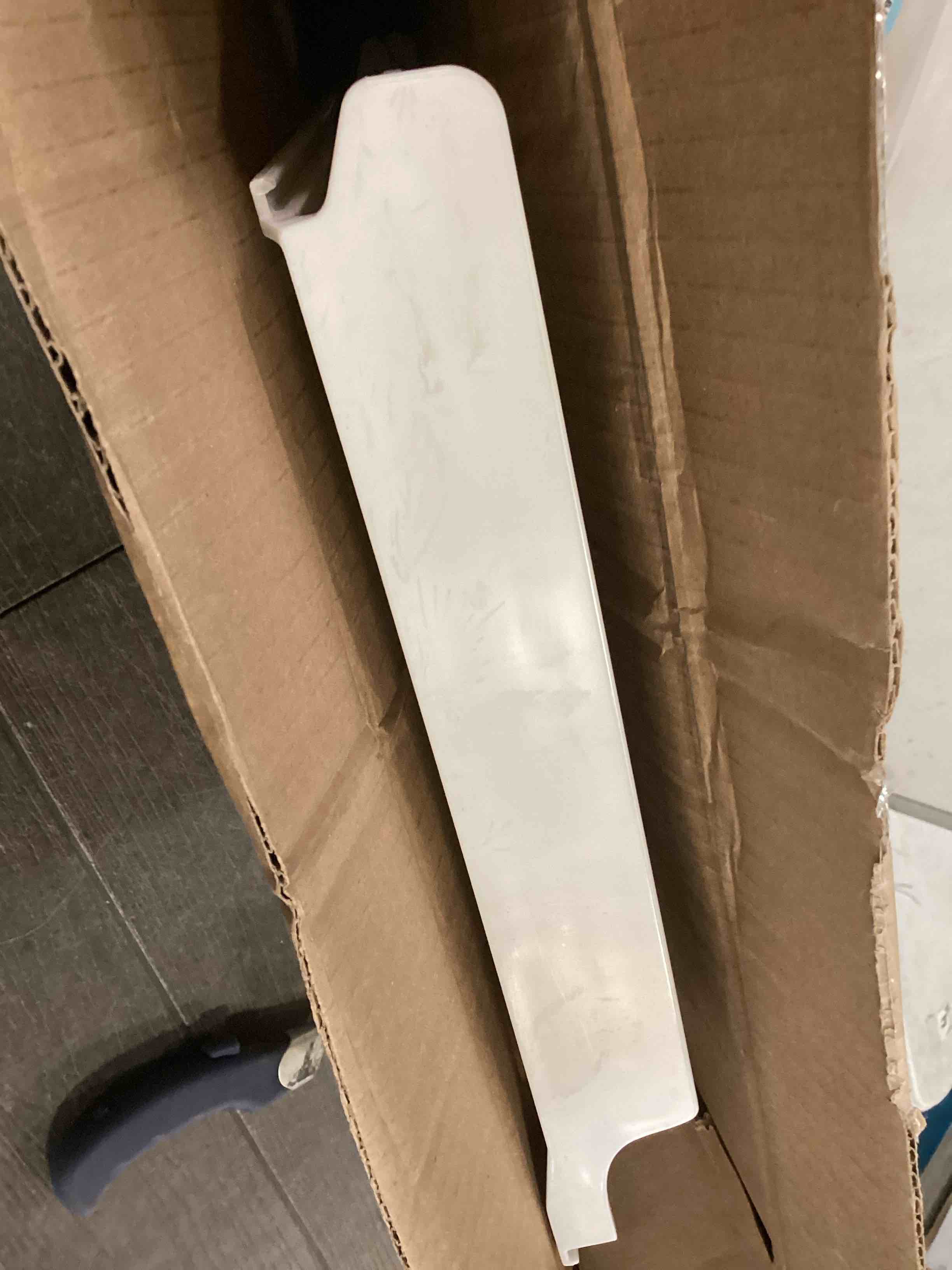 https://s3.amazonaws.com/lotting-images-prod/bidfta/ORG6754100_1722083753733.jpeg