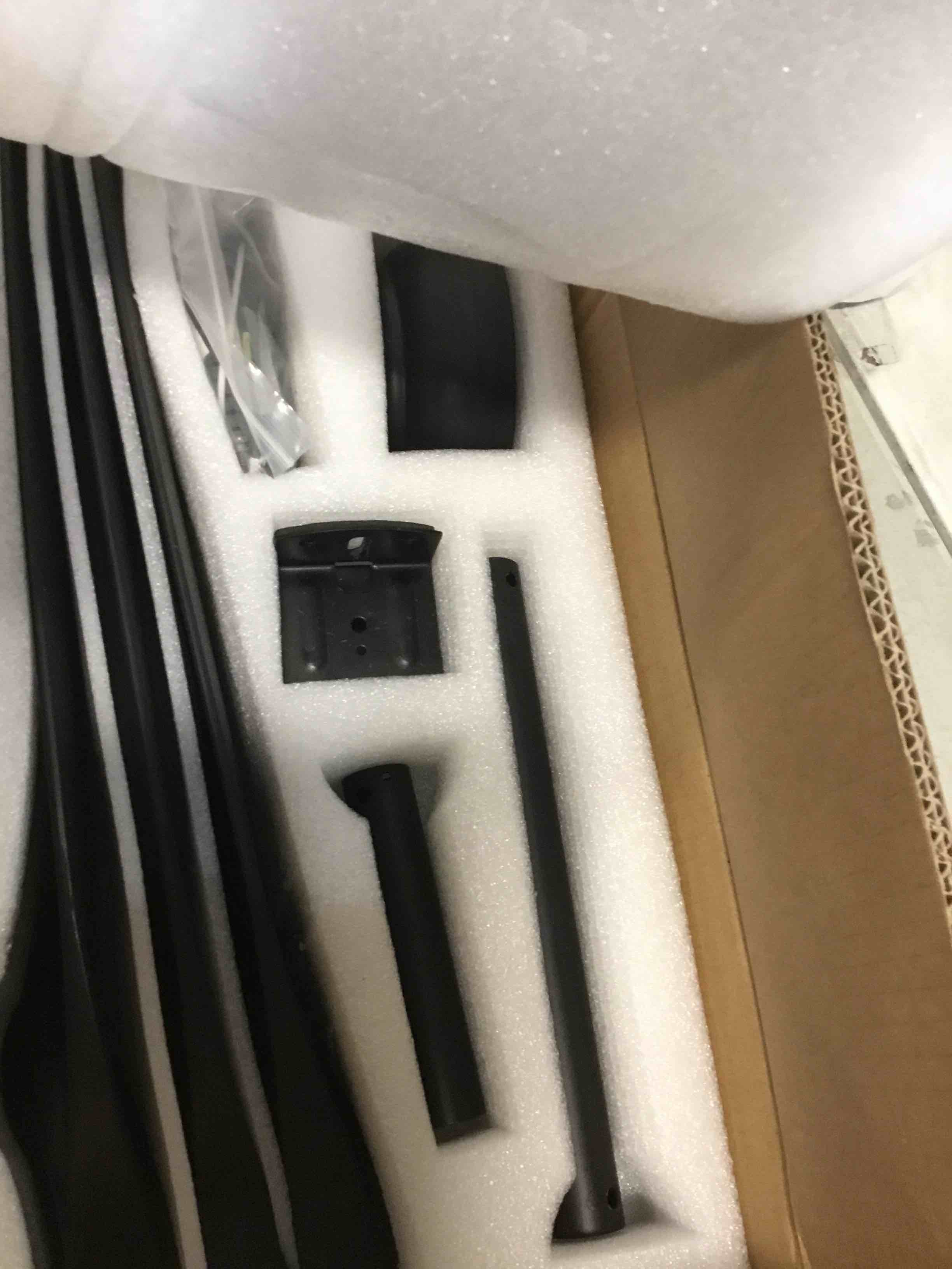https://s3.amazonaws.com/lotting-images-prod/bidfta/ORG6755590_1722438741764.jpeg