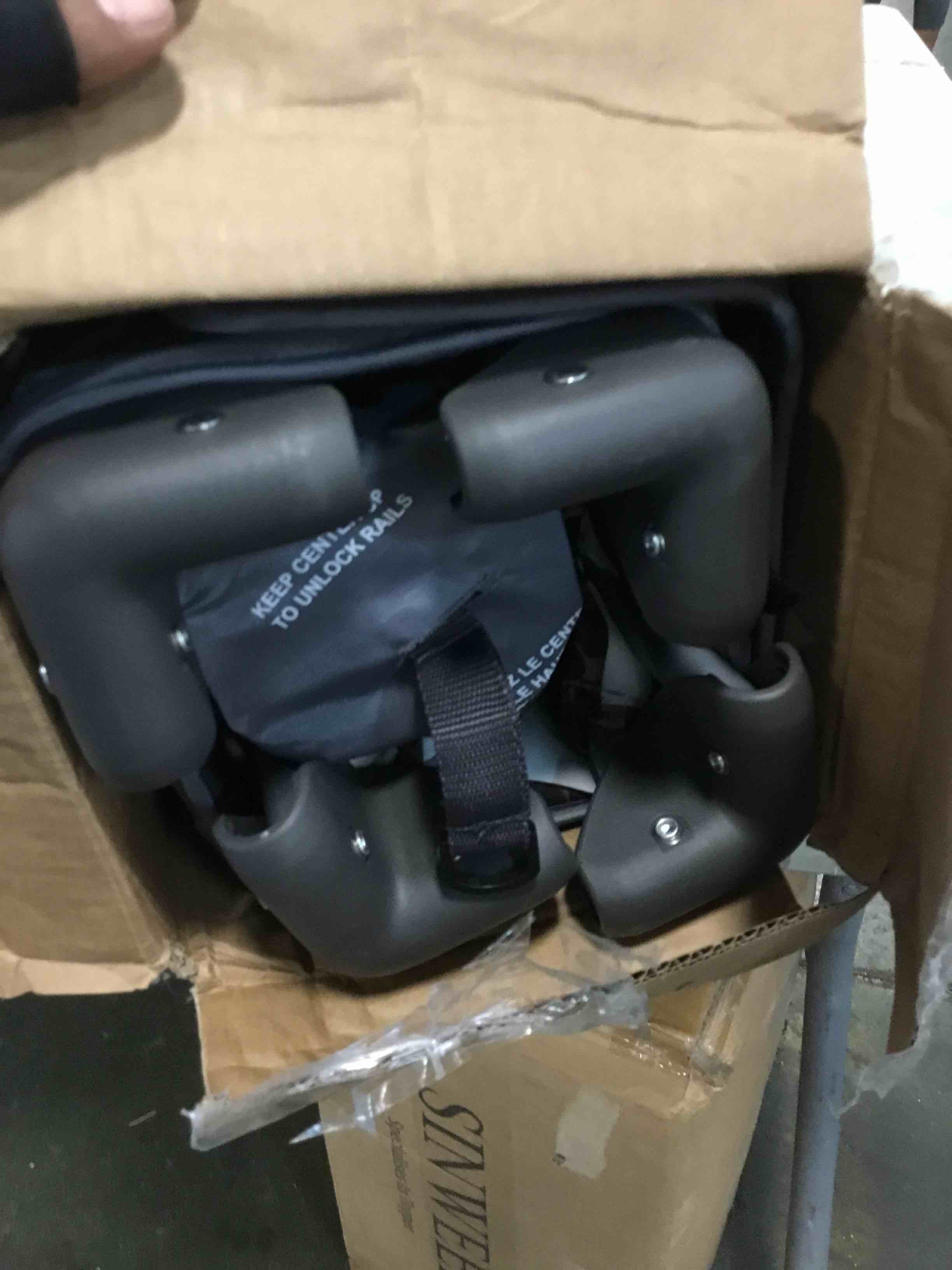 https://s3.amazonaws.com/lotting-images-prod/bidfta/ORG6755614_1722441454801.jpeg