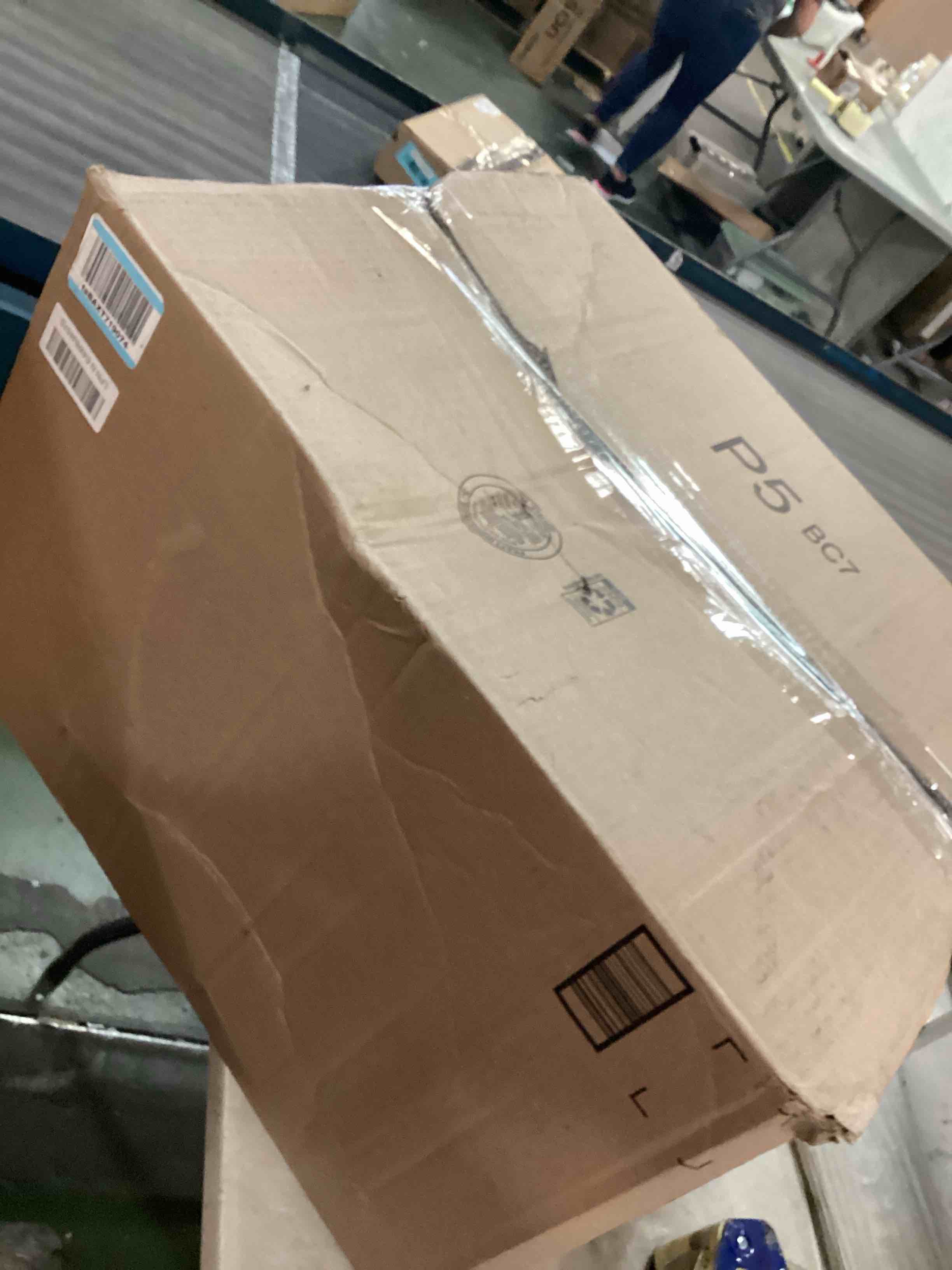 https://s3.amazonaws.com/lotting-images-prod/bidfta/ORG6756863_1722080334692.jpeg