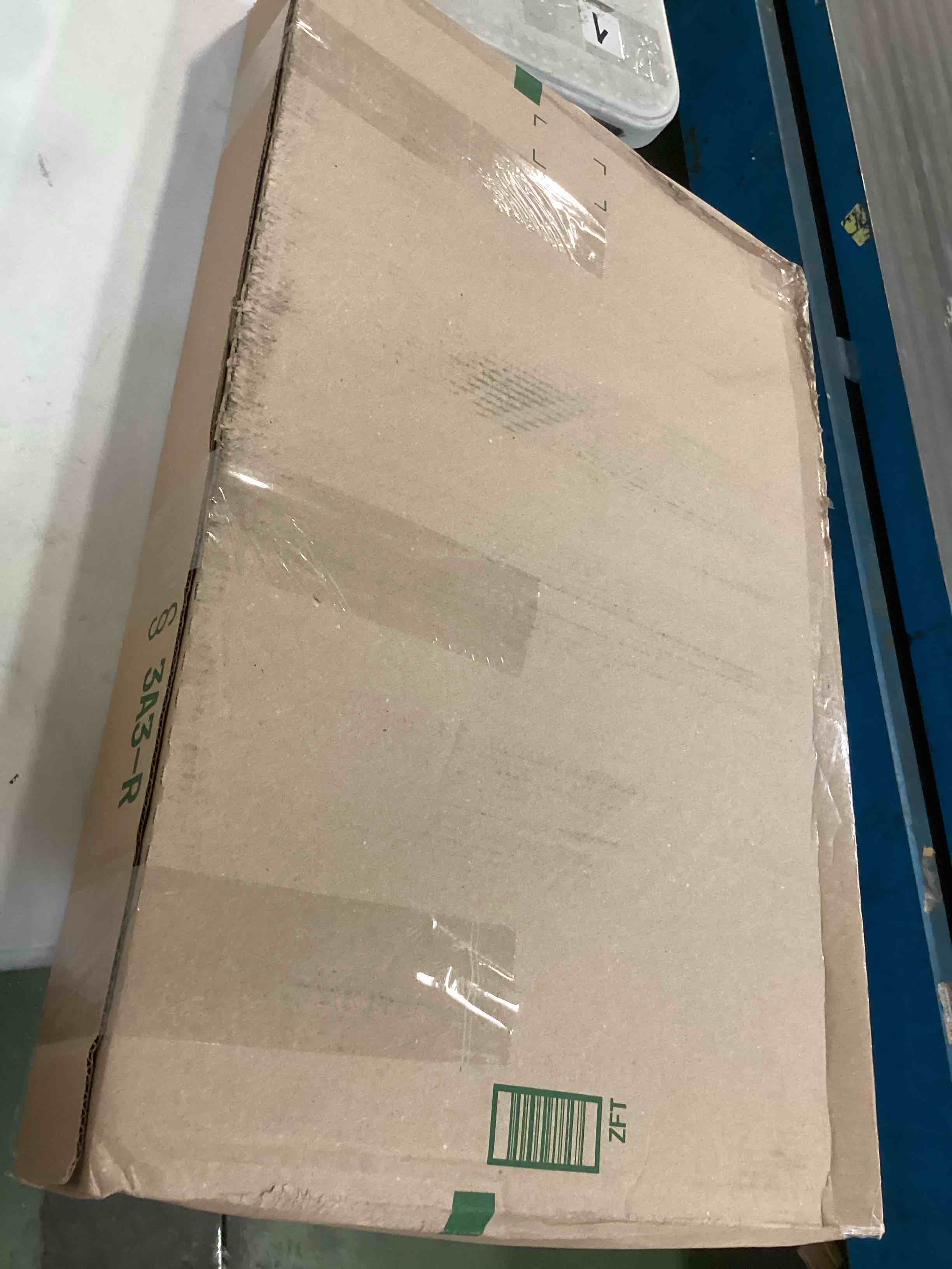 https://s3.amazonaws.com/lotting-images-prod/bidfta/ORG6757731_1722451978491.jpeg