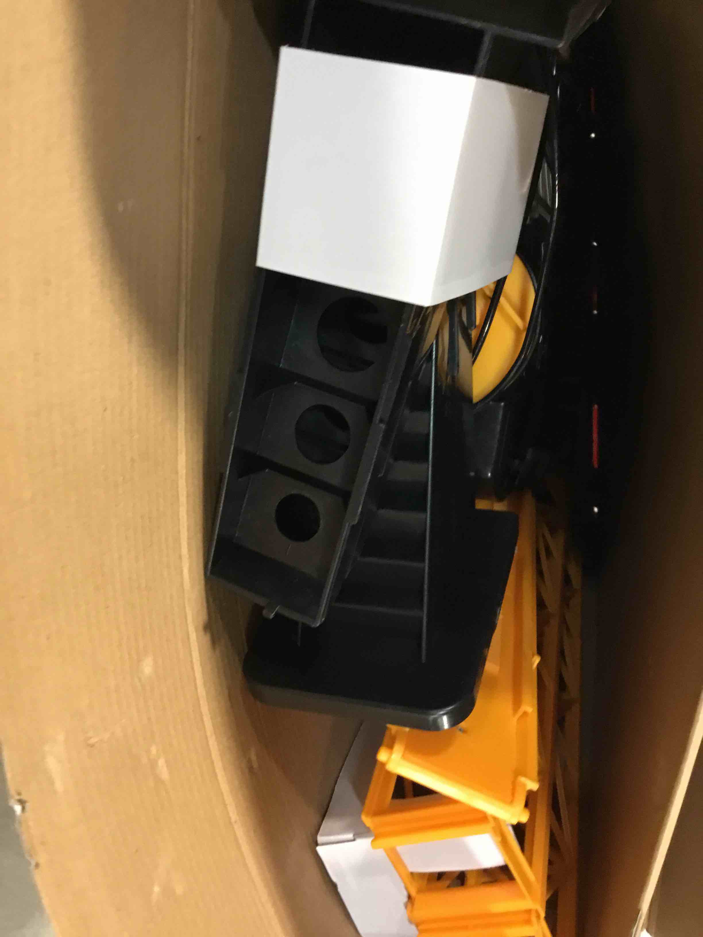 https://s3.amazonaws.com/lotting-images-prod/bidfta/ORG6759641_1721794246648.jpeg