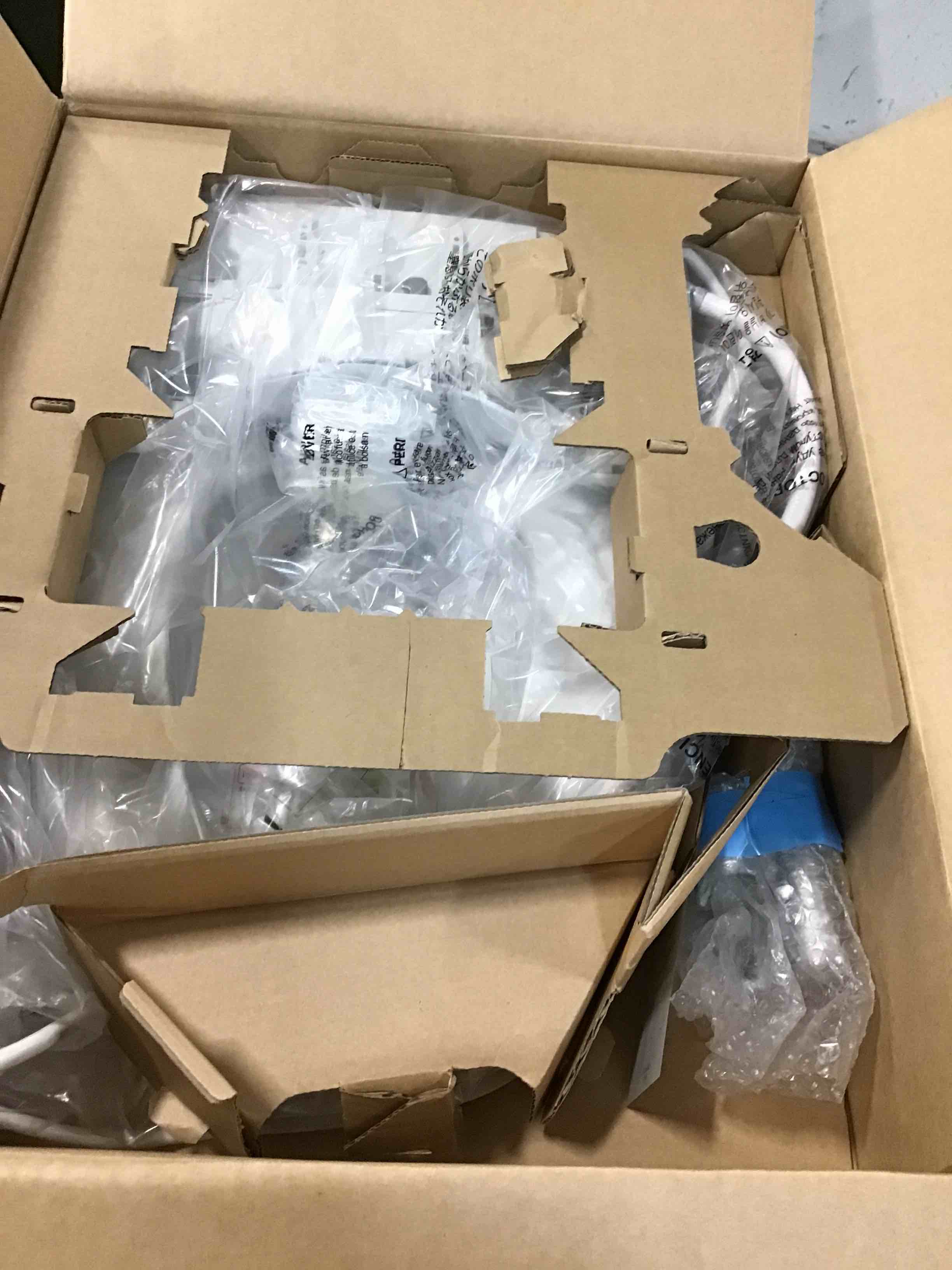 Condition photo showing New/Like New for toto sw3056#01 s550e electronic bidet toilet seat with cleansing warm, nightlight, auto open and close lid, instantaneous water heating, and ewater+, elongated contemporary, cotton white