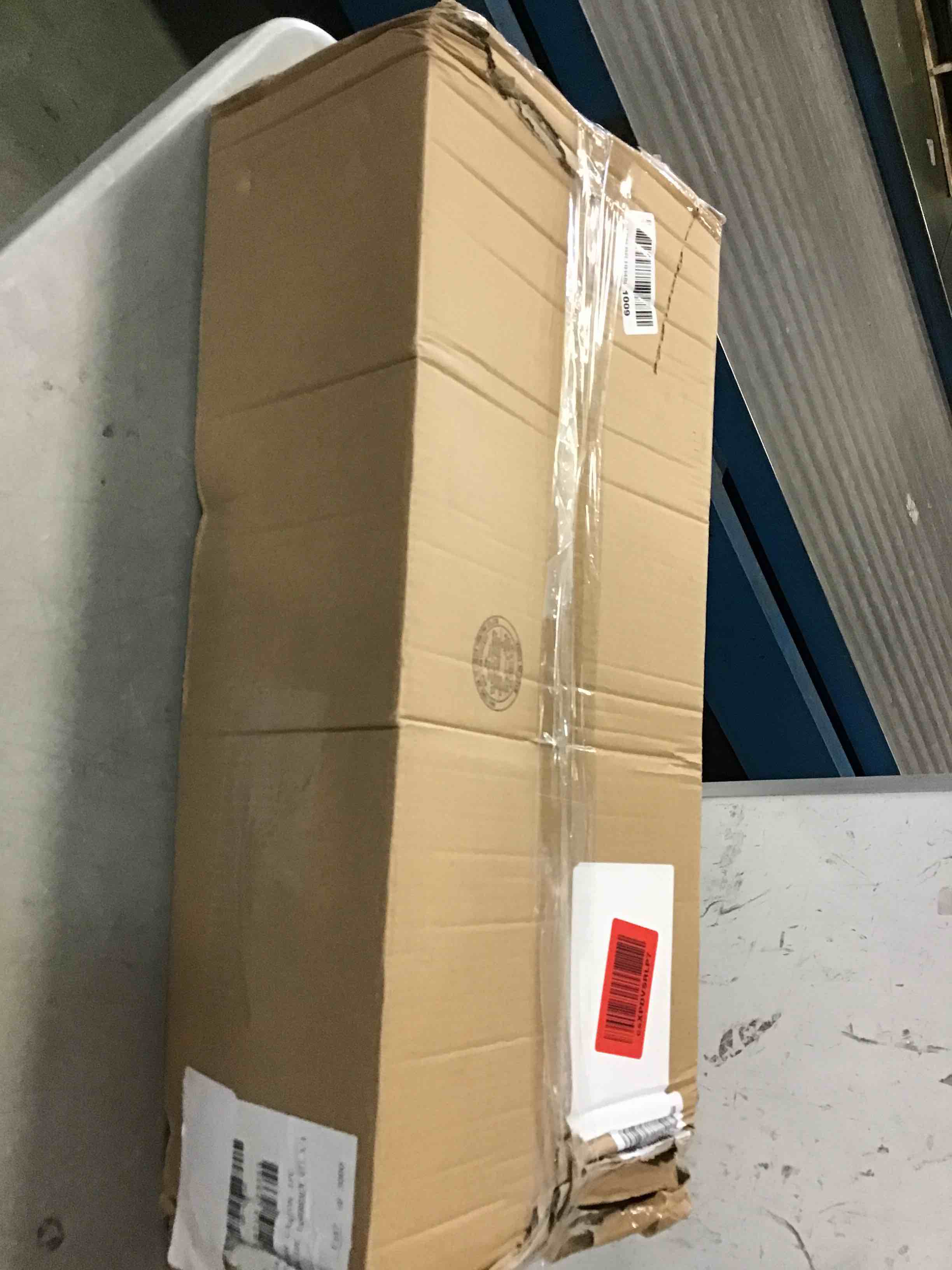 https://s3.amazonaws.com/lotting-images-prod/bidfta/ORG6760175_1722028486509.jpeg