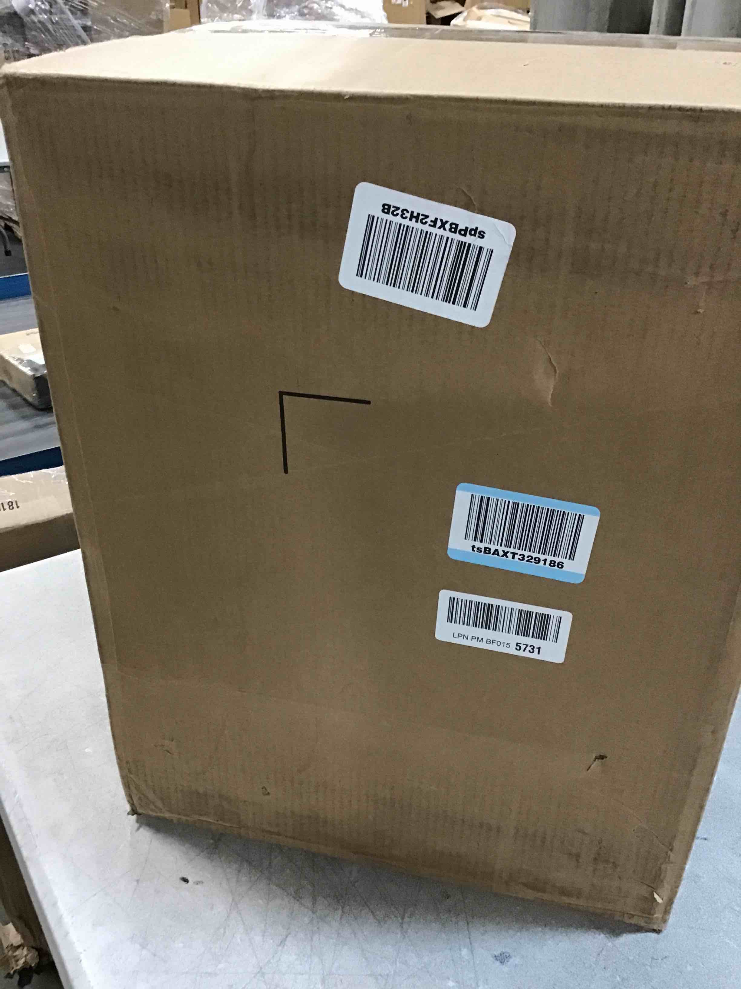 https://s3.amazonaws.com/lotting-images-prod/bidfta/ORG6760912_1723164522262.jpeg