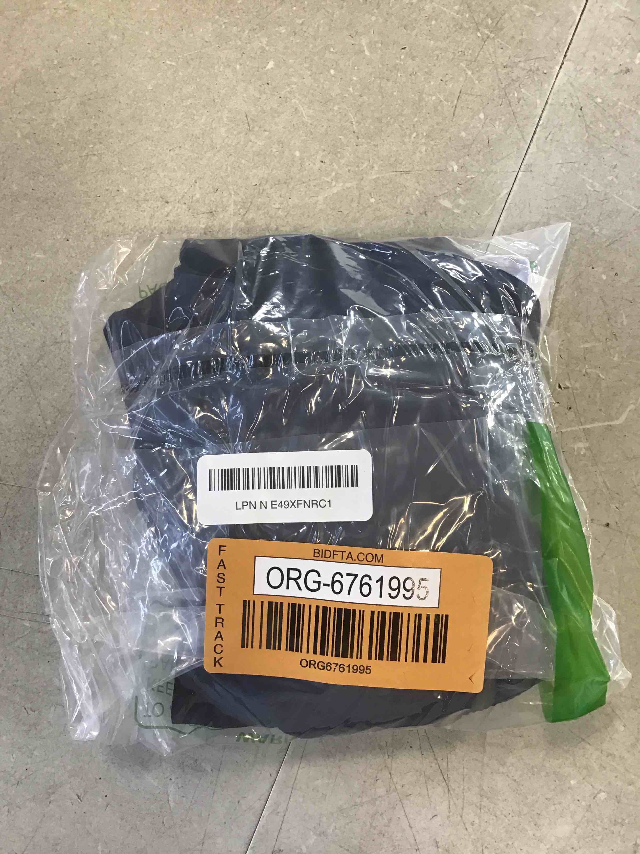 https://s3.amazonaws.com/lotting-images-prod/bidfta/ORG6761995_1722865163432.jpeg