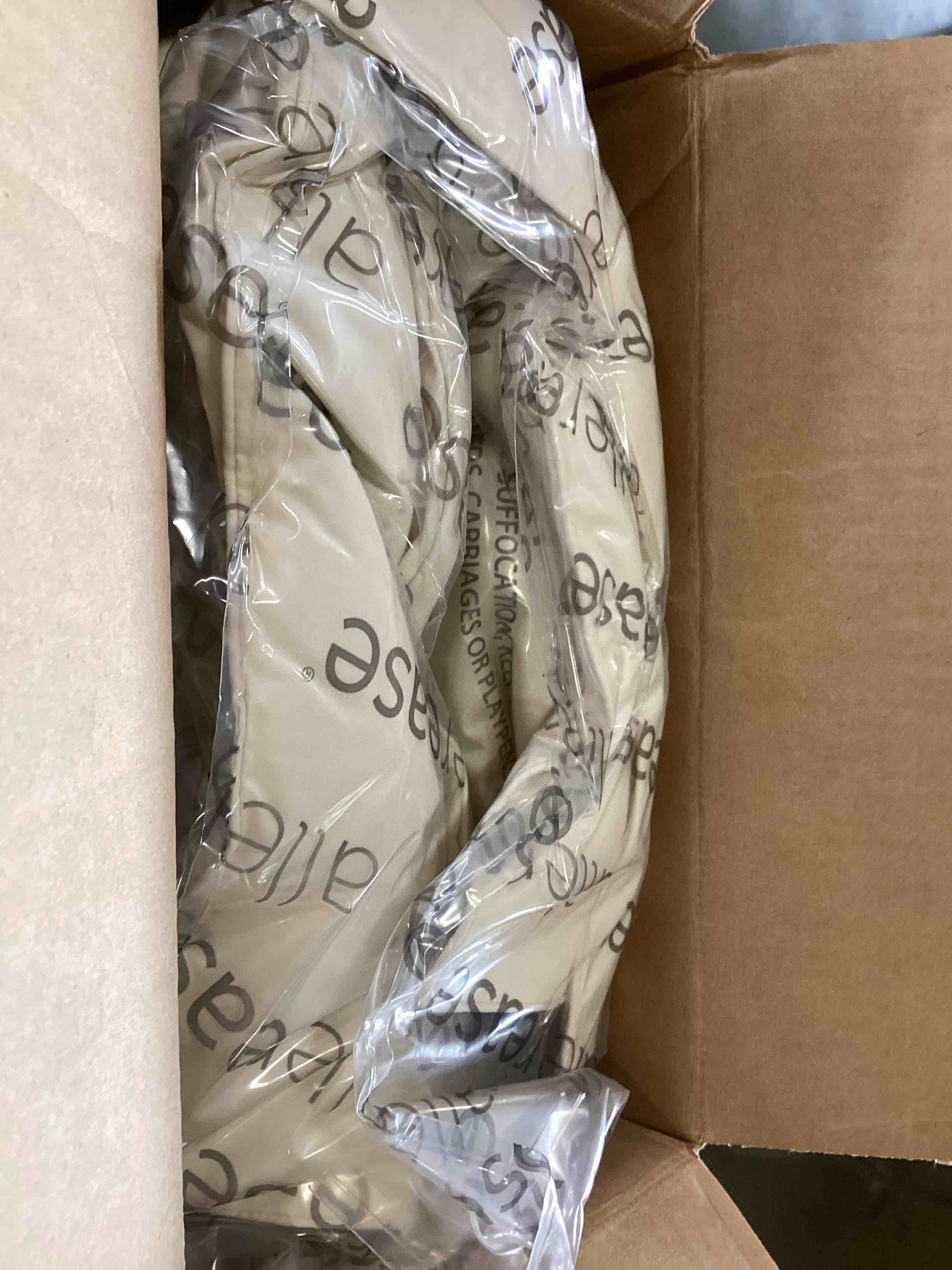 https://s3.amazonaws.com/lotting-images-prod/bidfta/ORG6765873_1722347508934.jpeg