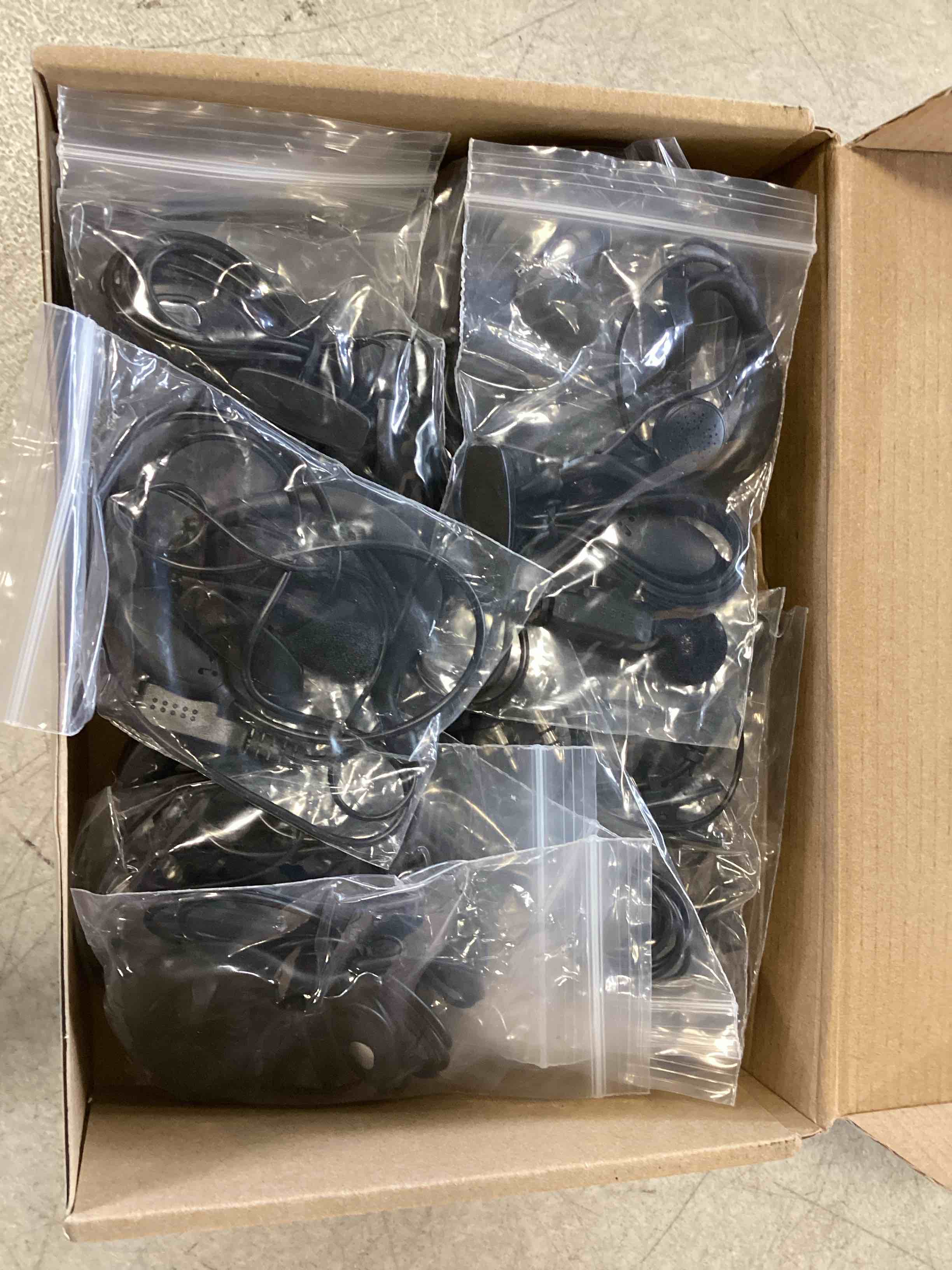 https://s3.amazonaws.com/lotting-images-prod/bidfta/ORG6766911_1722621236732.jpeg