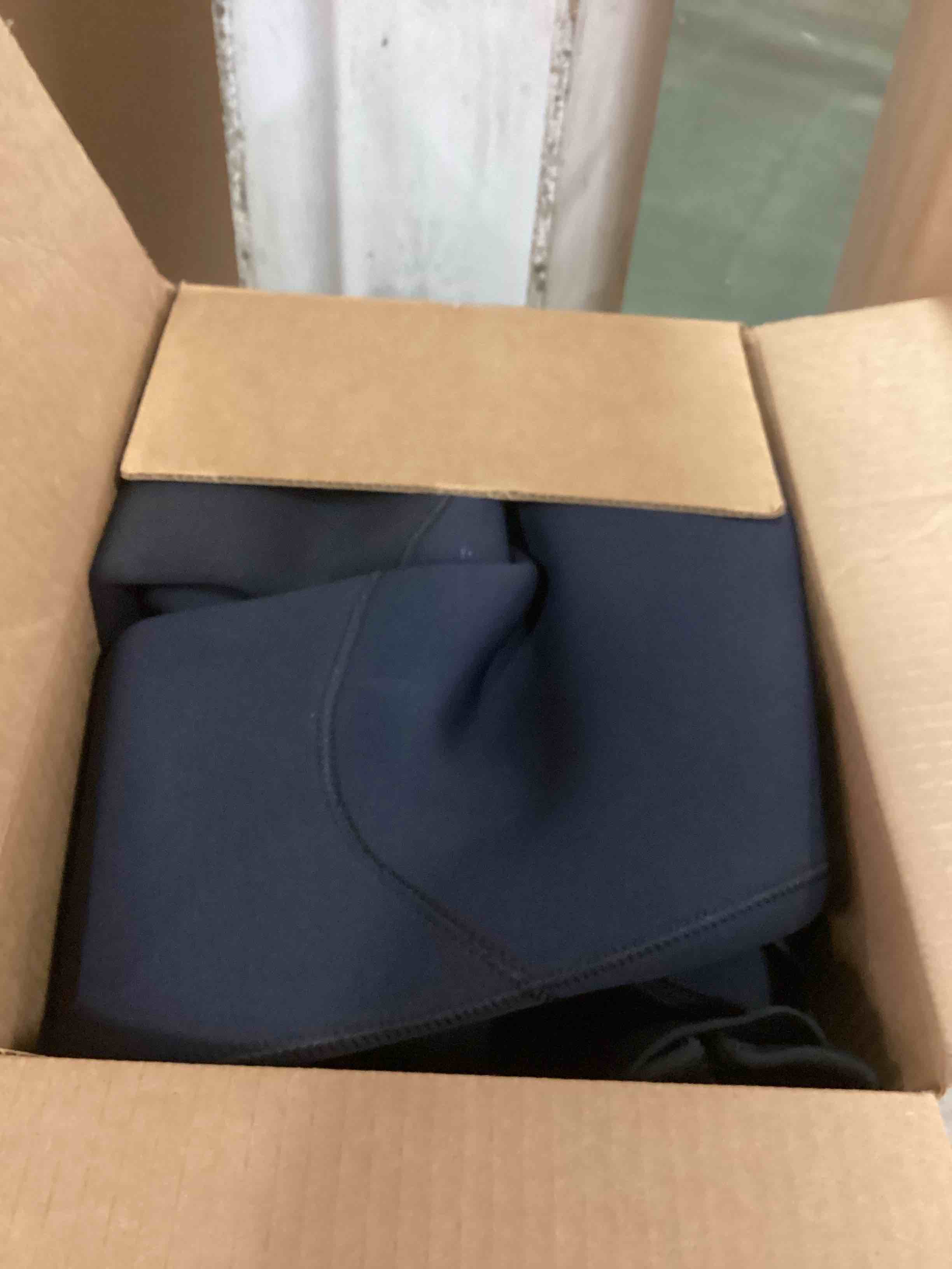 https://s3.amazonaws.com/lotting-images-prod/bidfta/ORG6767789_1721843327194.jpeg