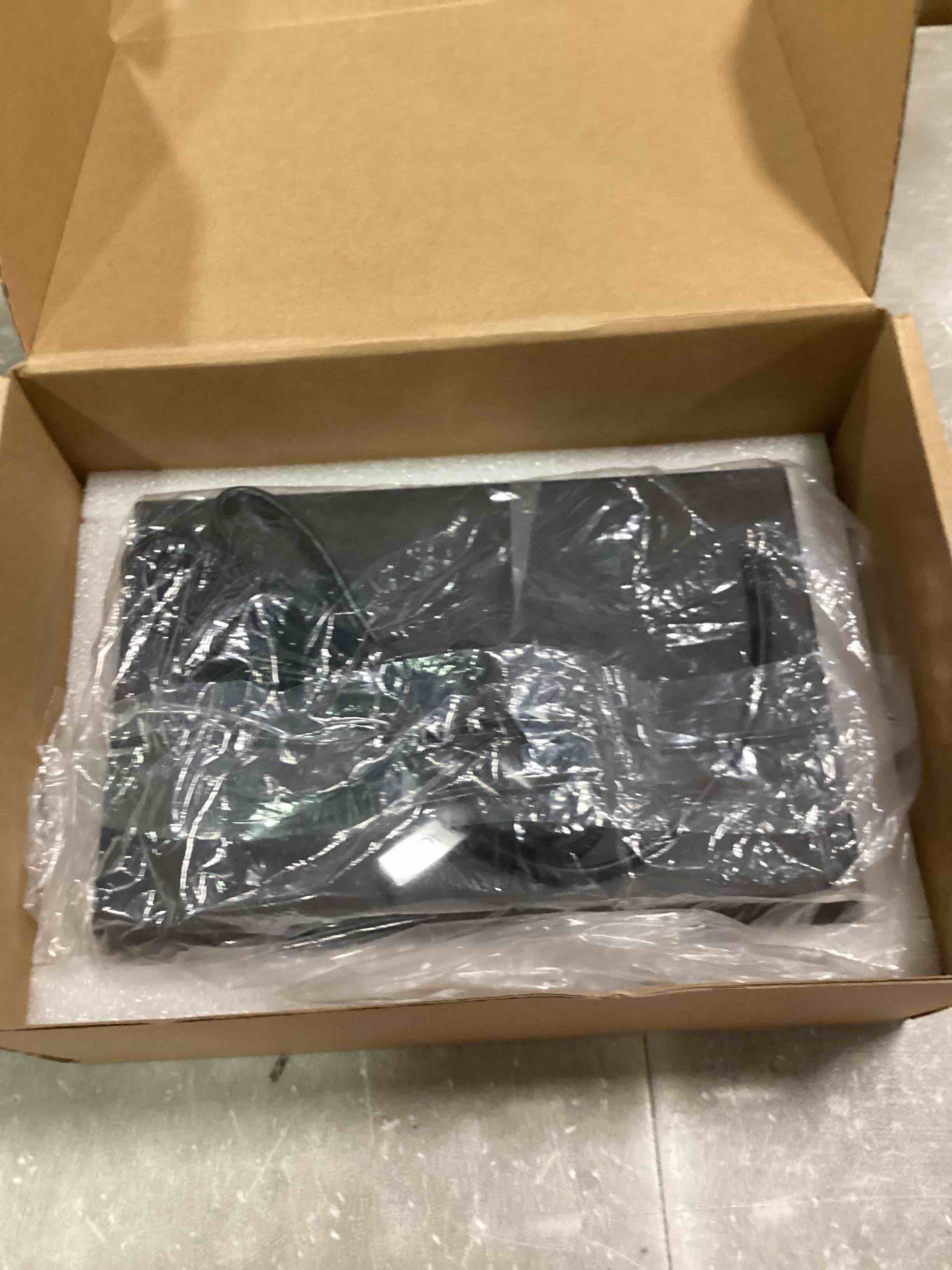 https://s3.amazonaws.com/lotting-images-prod/bidfta/ORG6768522_1721742003988.jpeg