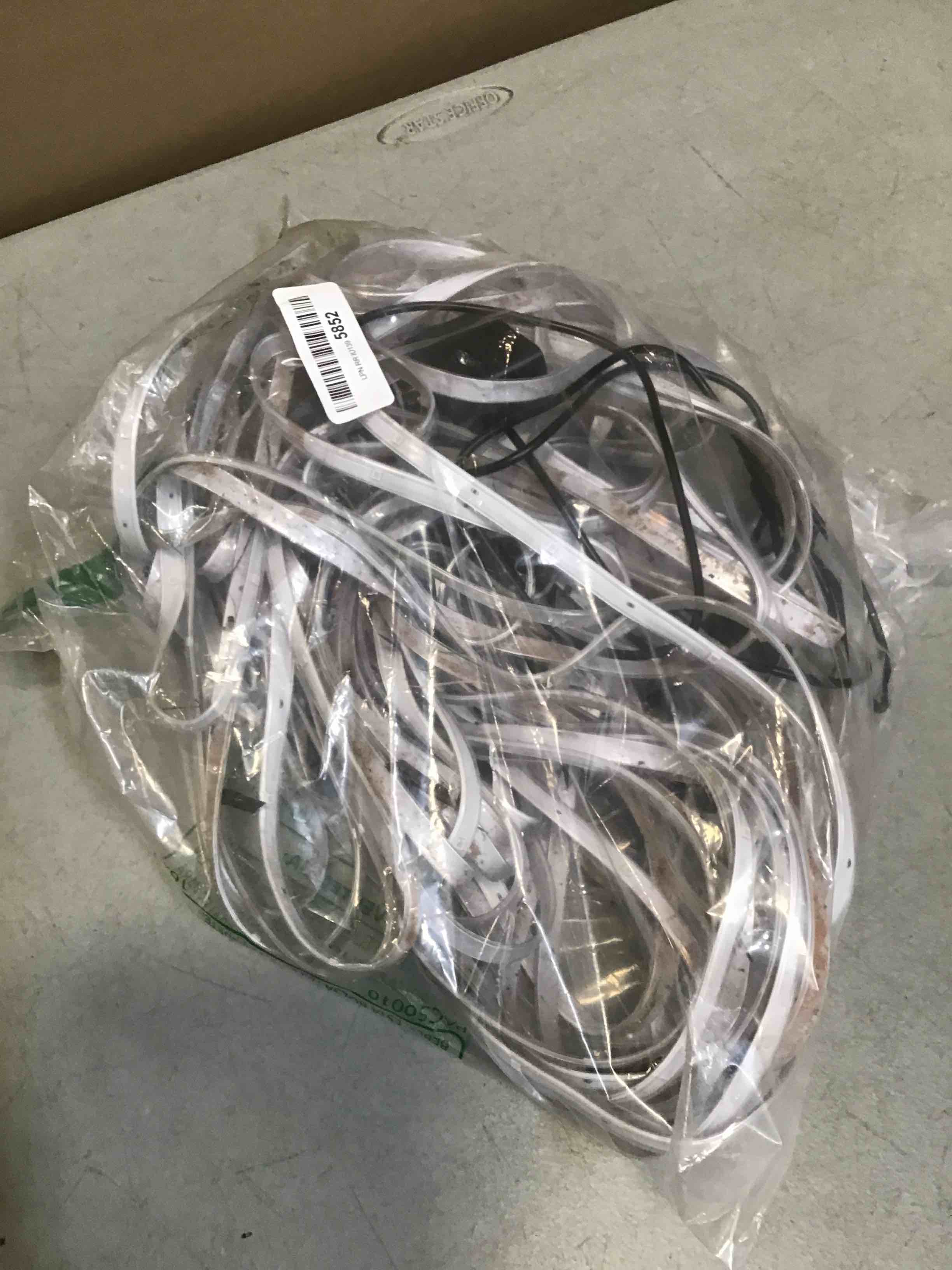 https://s3.amazonaws.com/lotting-images-prod/bidfta/ORG6771135_1721922841418.jpeg