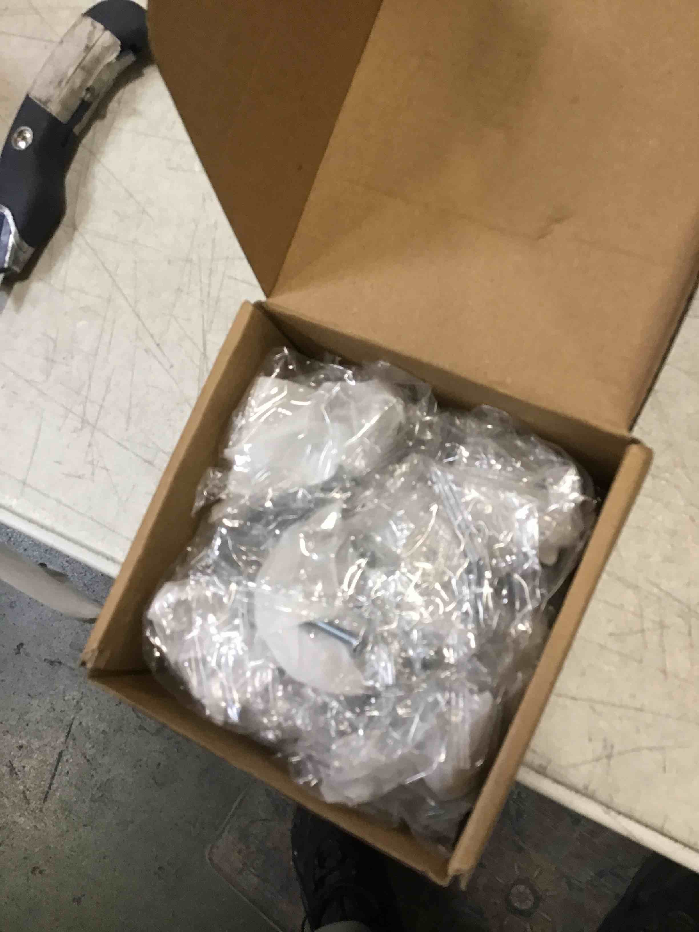 https://s3.amazonaws.com/lotting-images-prod/bidfta/ORG6771779_1721747014167.jpeg
