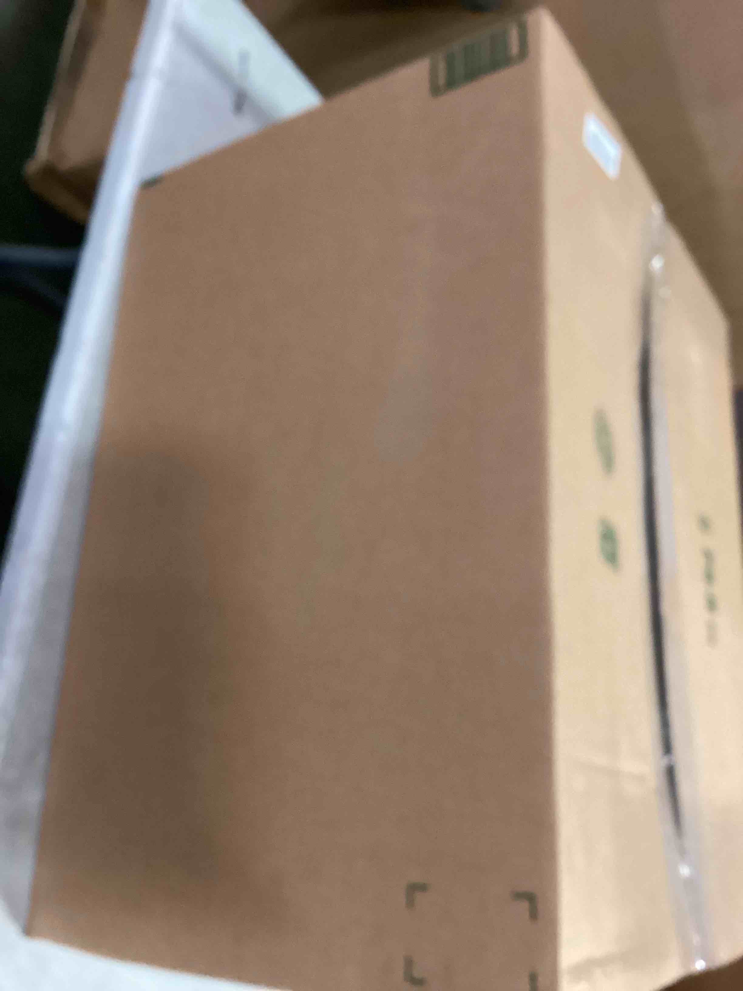 https://s3.amazonaws.com/lotting-images-prod/bidfta/ORG6771834_1721842402290.jpeg