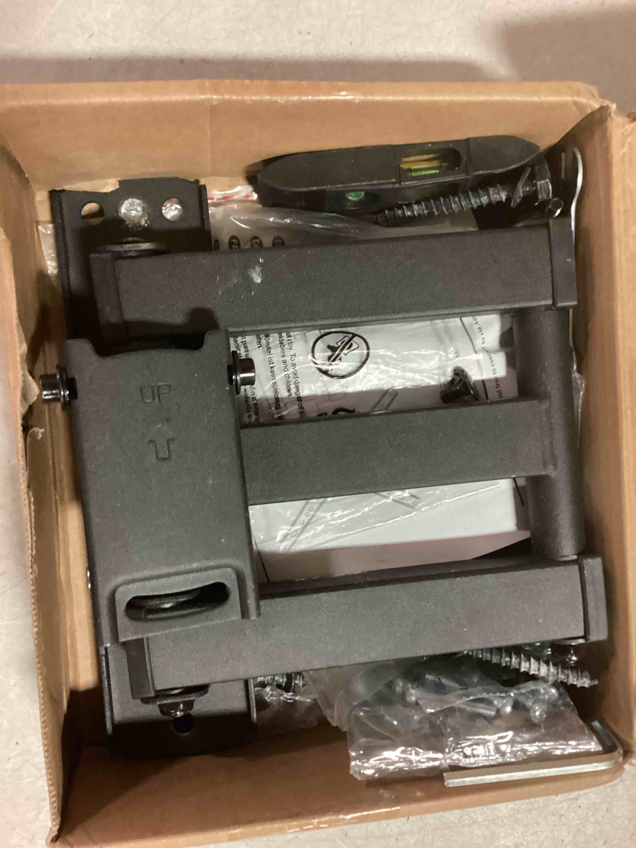 https://s3.amazonaws.com/lotting-images-prod/bidfta/ORG6772184_1721927777392.jpeg