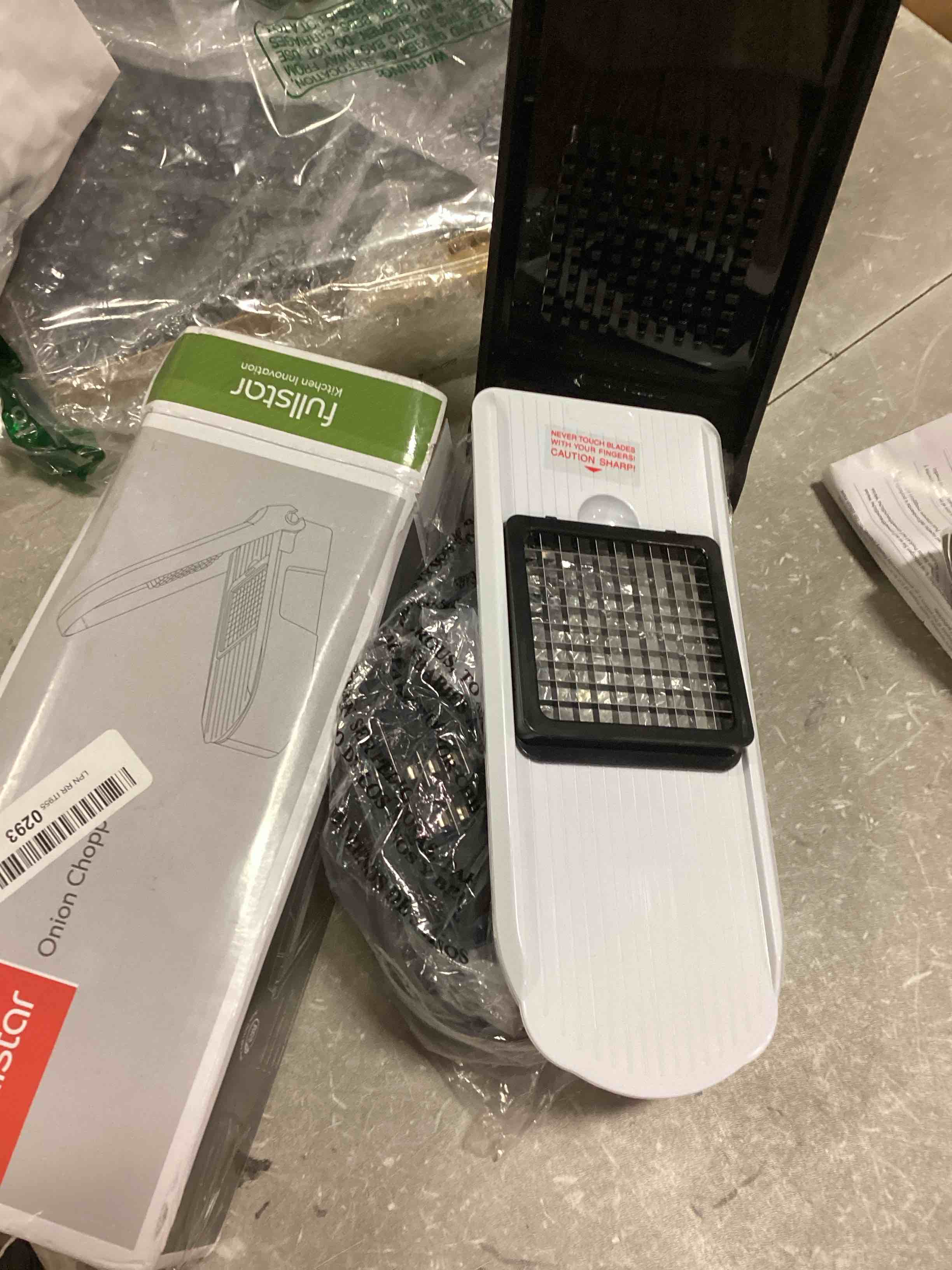 https://s3.amazonaws.com/lotting-images-prod/bidfta/ORG6773690_1721825583330.jpeg