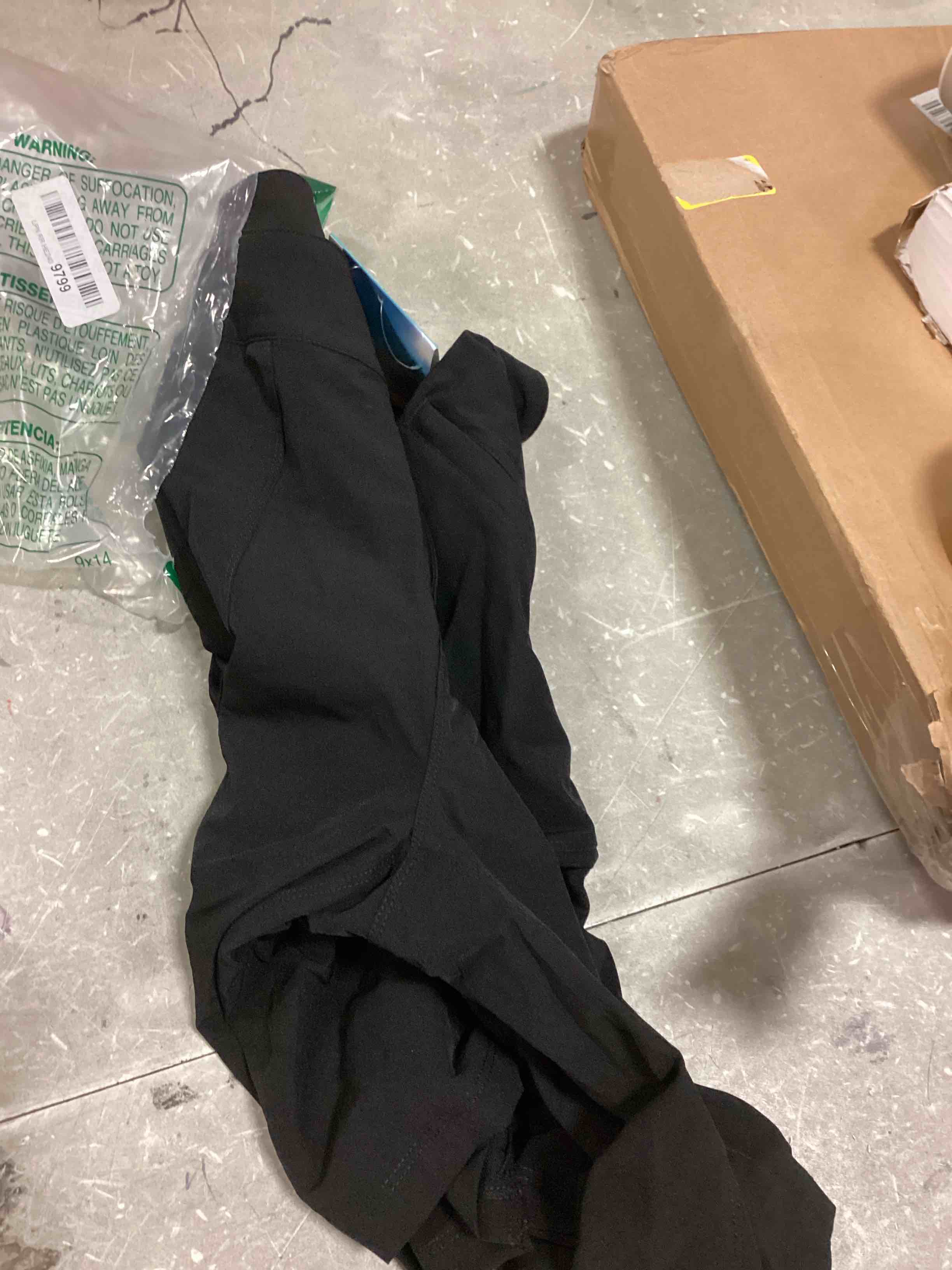 https://s3.amazonaws.com/lotting-images-prod/bidfta/ORG6773750_1721831389224.jpeg