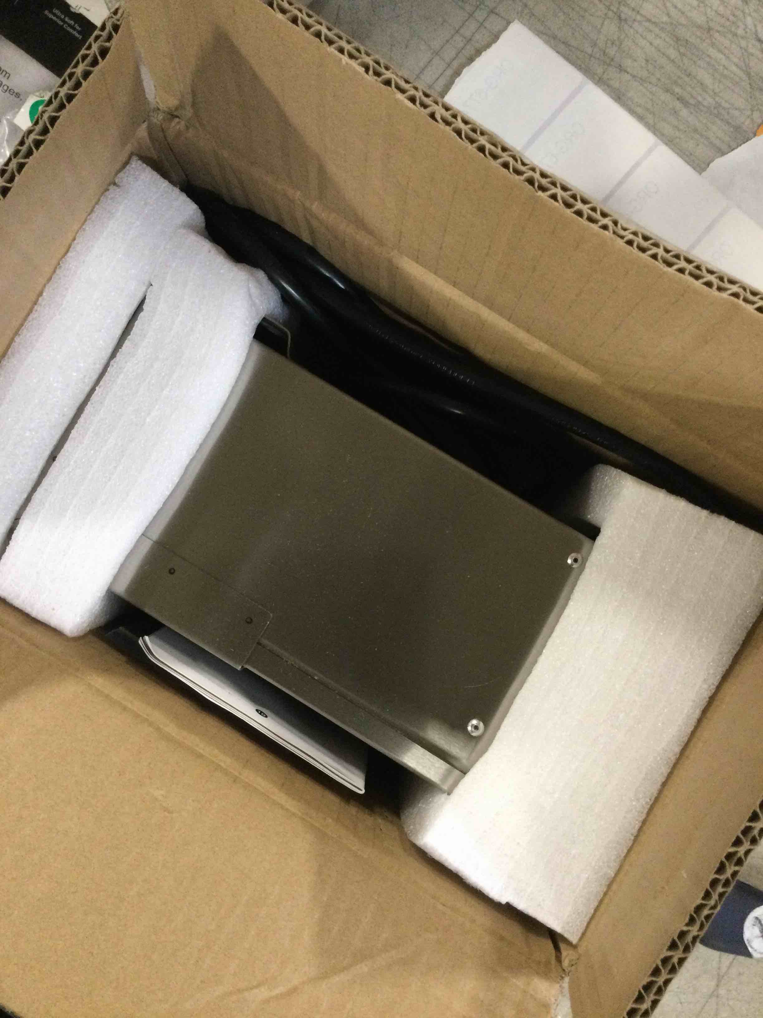 https://s3.amazonaws.com/lotting-images-prod/bidfta/ORG6774864_1721746779263.jpeg