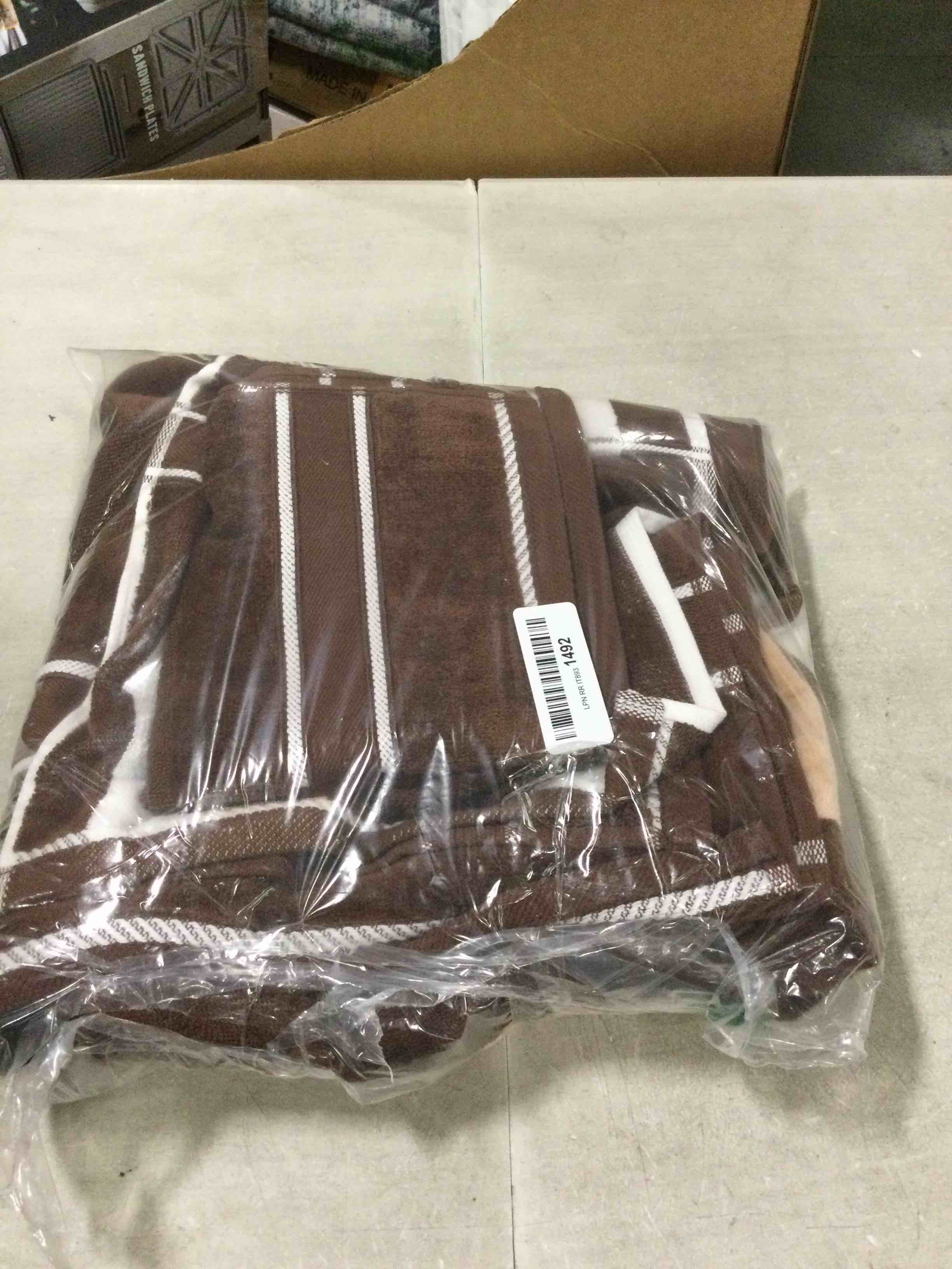 https://s3.amazonaws.com/lotting-images-prod/bidfta/ORG6775338_1722080317030.jpeg