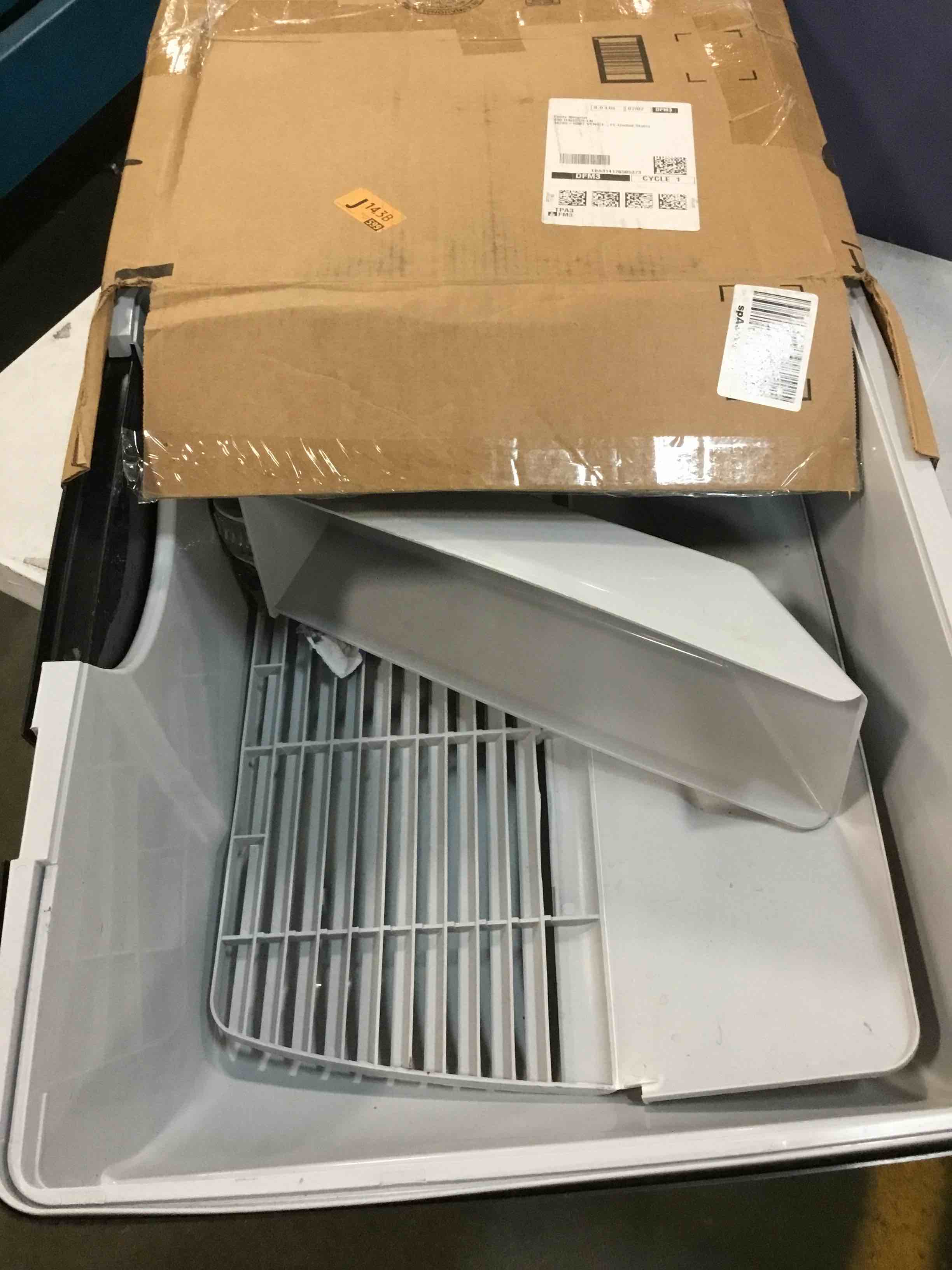 Omega Paw Elite Self Cleaning Roll 'n Clean Litter Box, Midnight Black