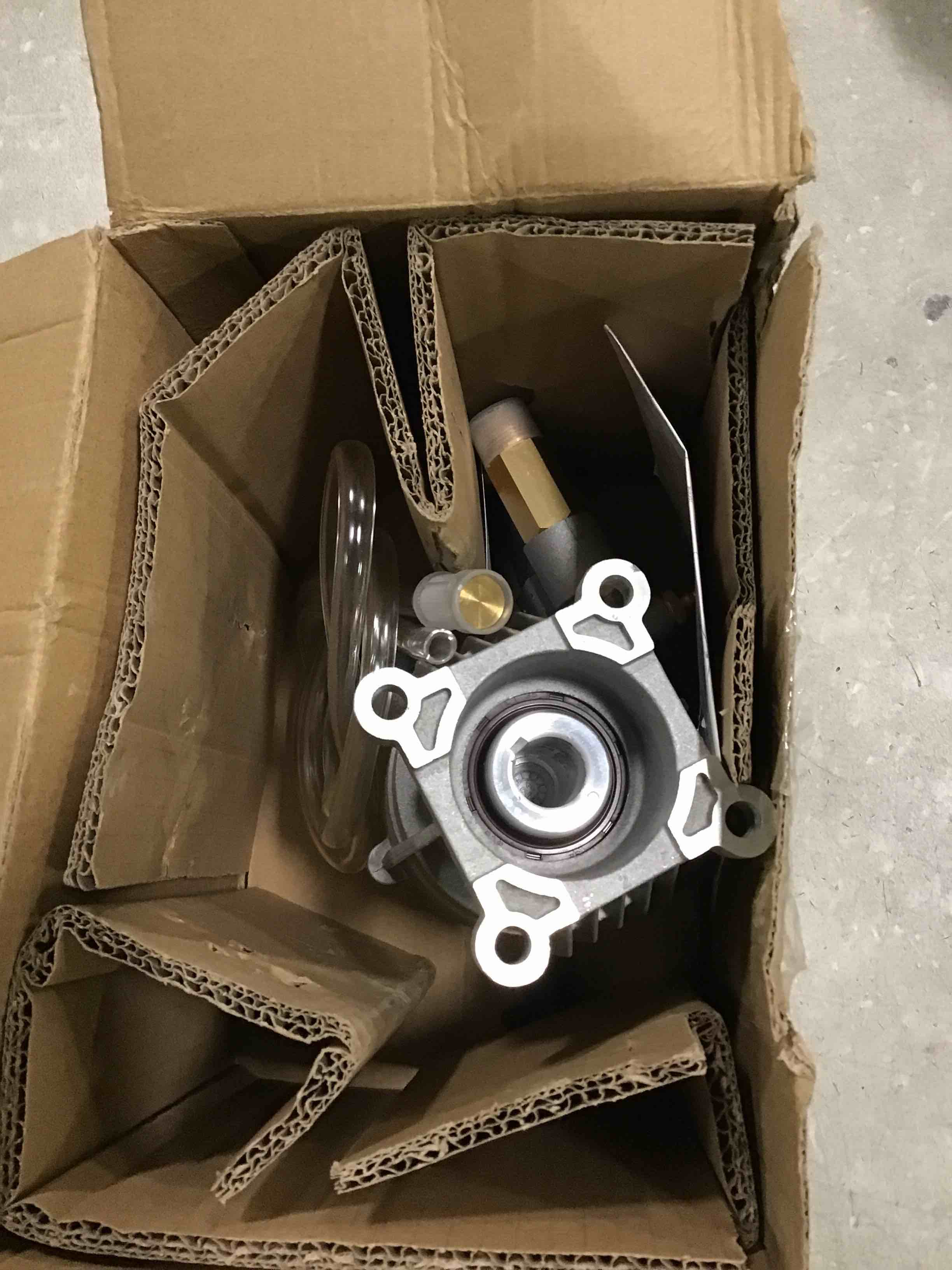 https://s3.amazonaws.com/lotting-images-prod/bidfta/ORG6776731_1722472341210.jpeg