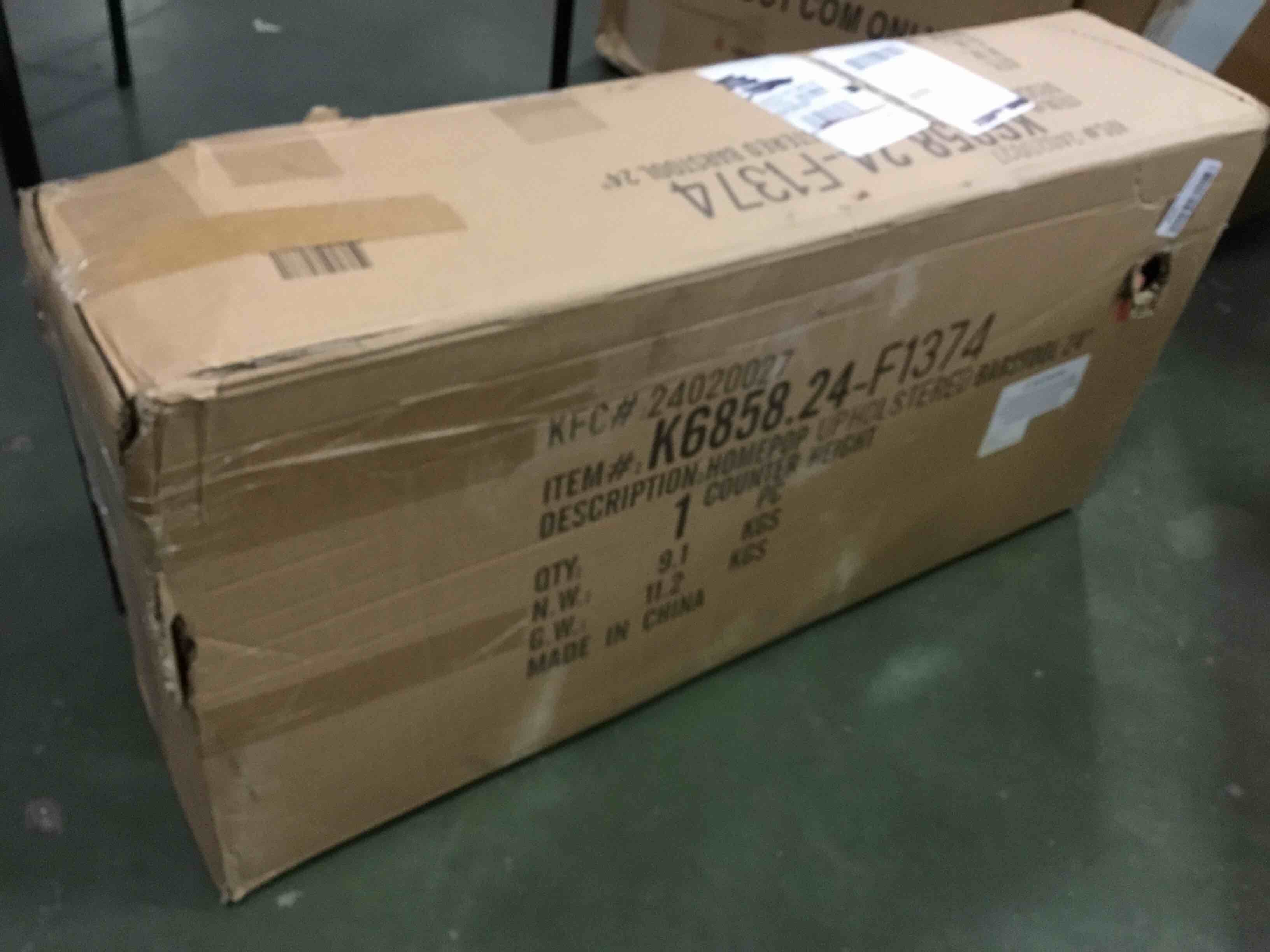 https://s3.amazonaws.com/lotting-images-prod/bidfta/ORG6777748_1722096837077.jpeg