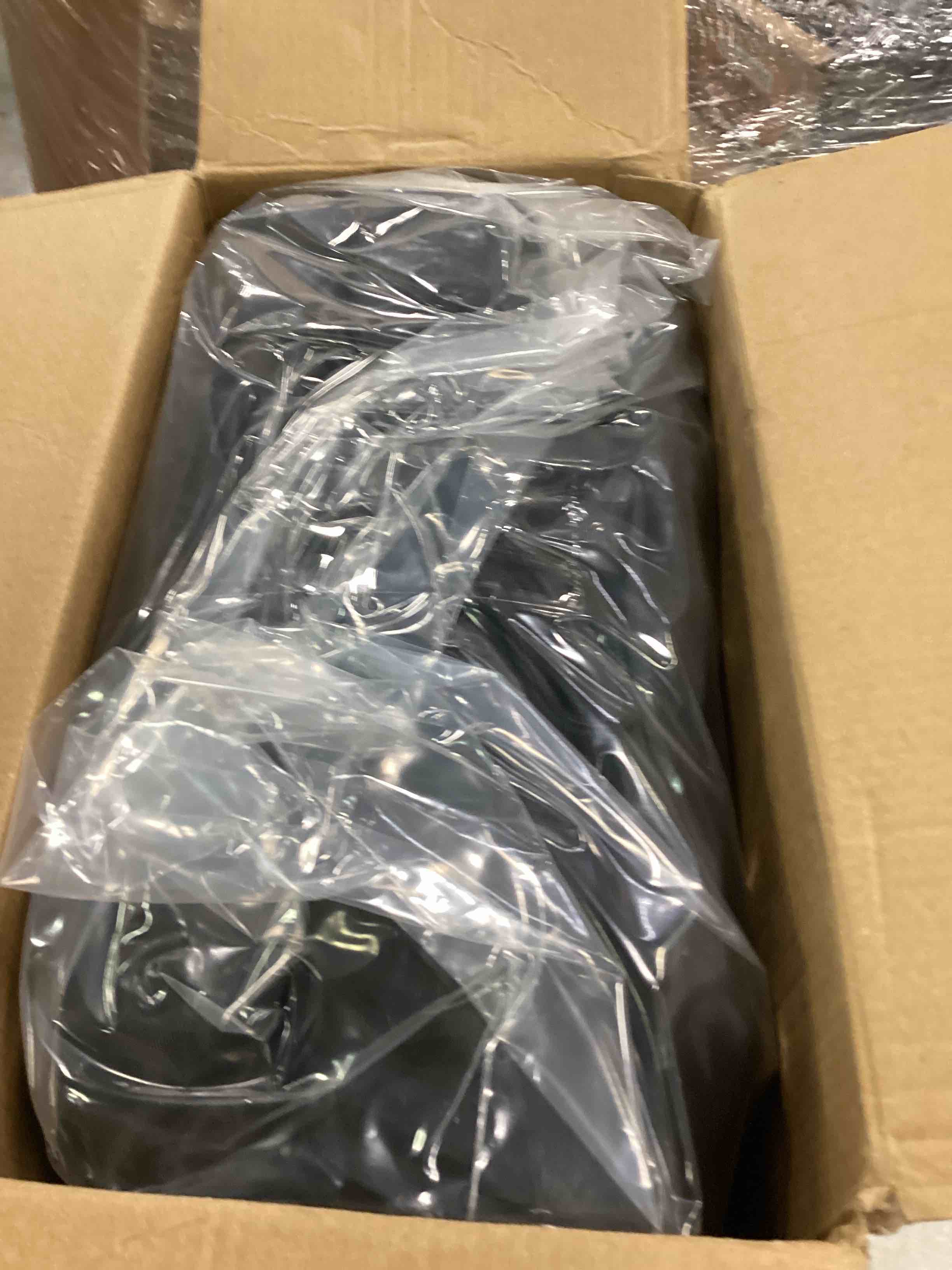 https://s3.amazonaws.com/lotting-images-prod/bidfta/ORG6782762_1722347286742.jpeg