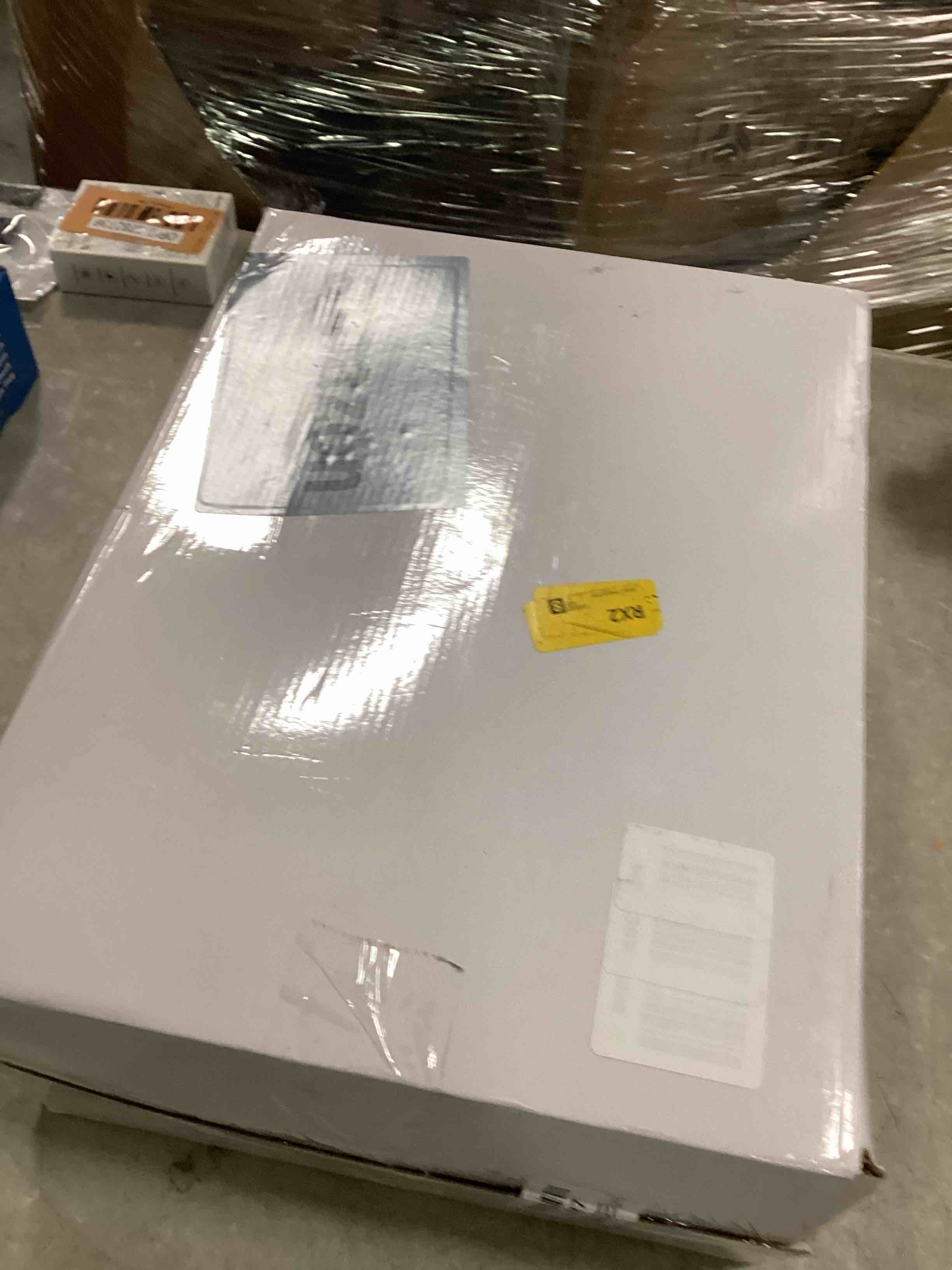https://s3.amazonaws.com/lotting-images-prod/bidfta/ORG6782762_1722347312409.jpeg