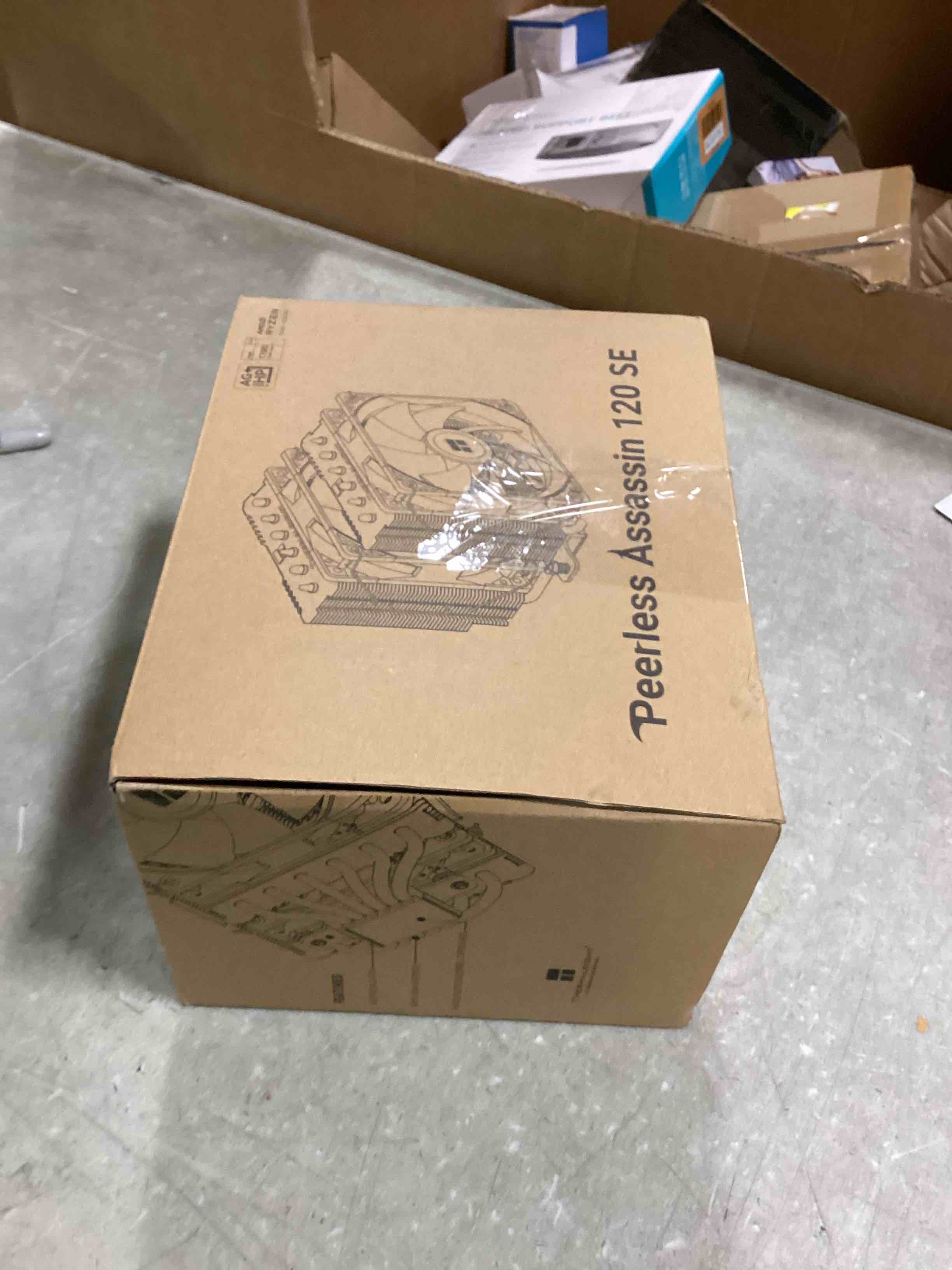 https://s3.amazonaws.com/lotting-images-prod/bidfta/ORG6782797_1722351852433.jpeg