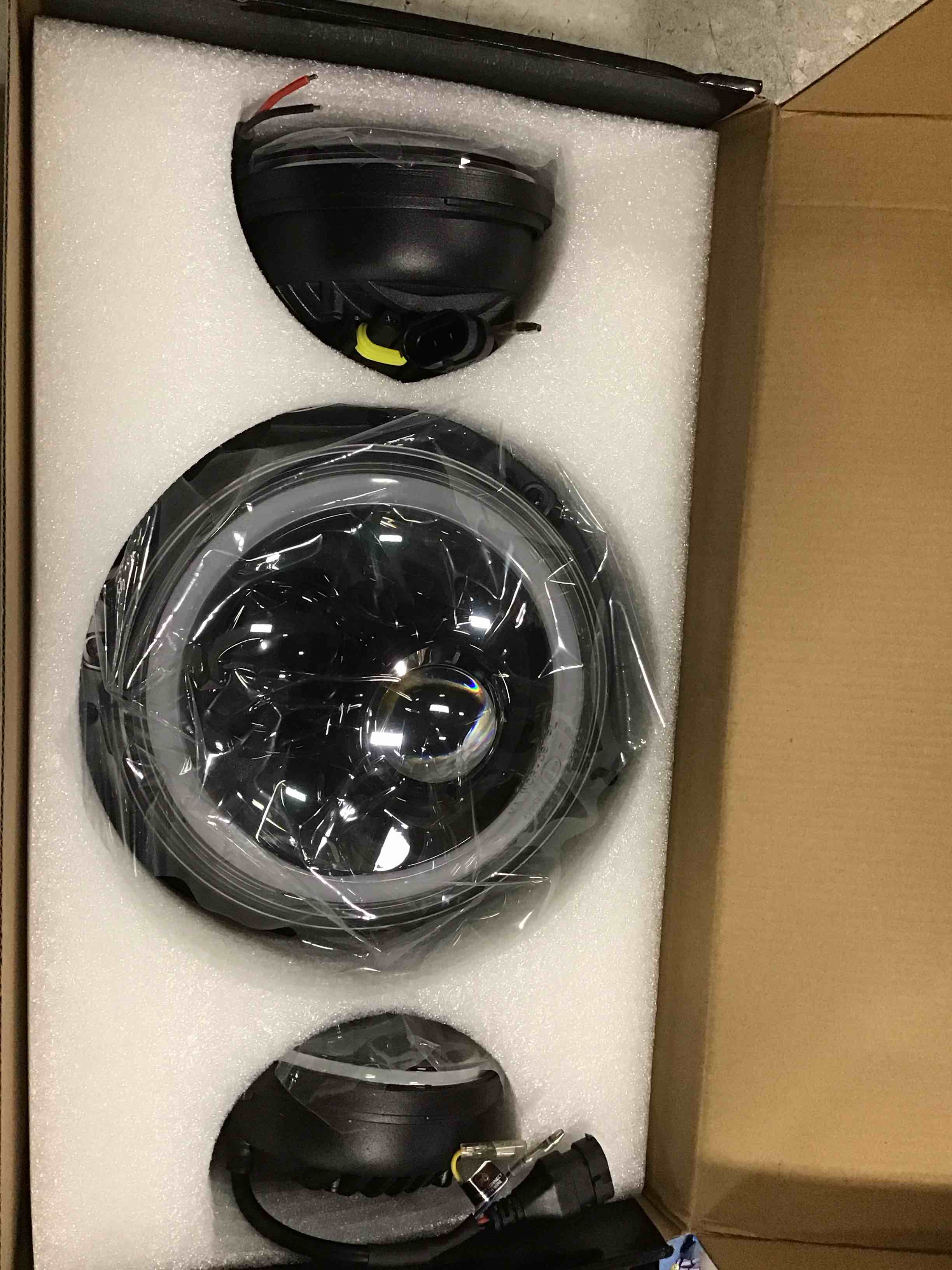 https://s3.amazonaws.com/lotting-images-prod/bidfta/ORG6783399_1722532367118.jpeg
