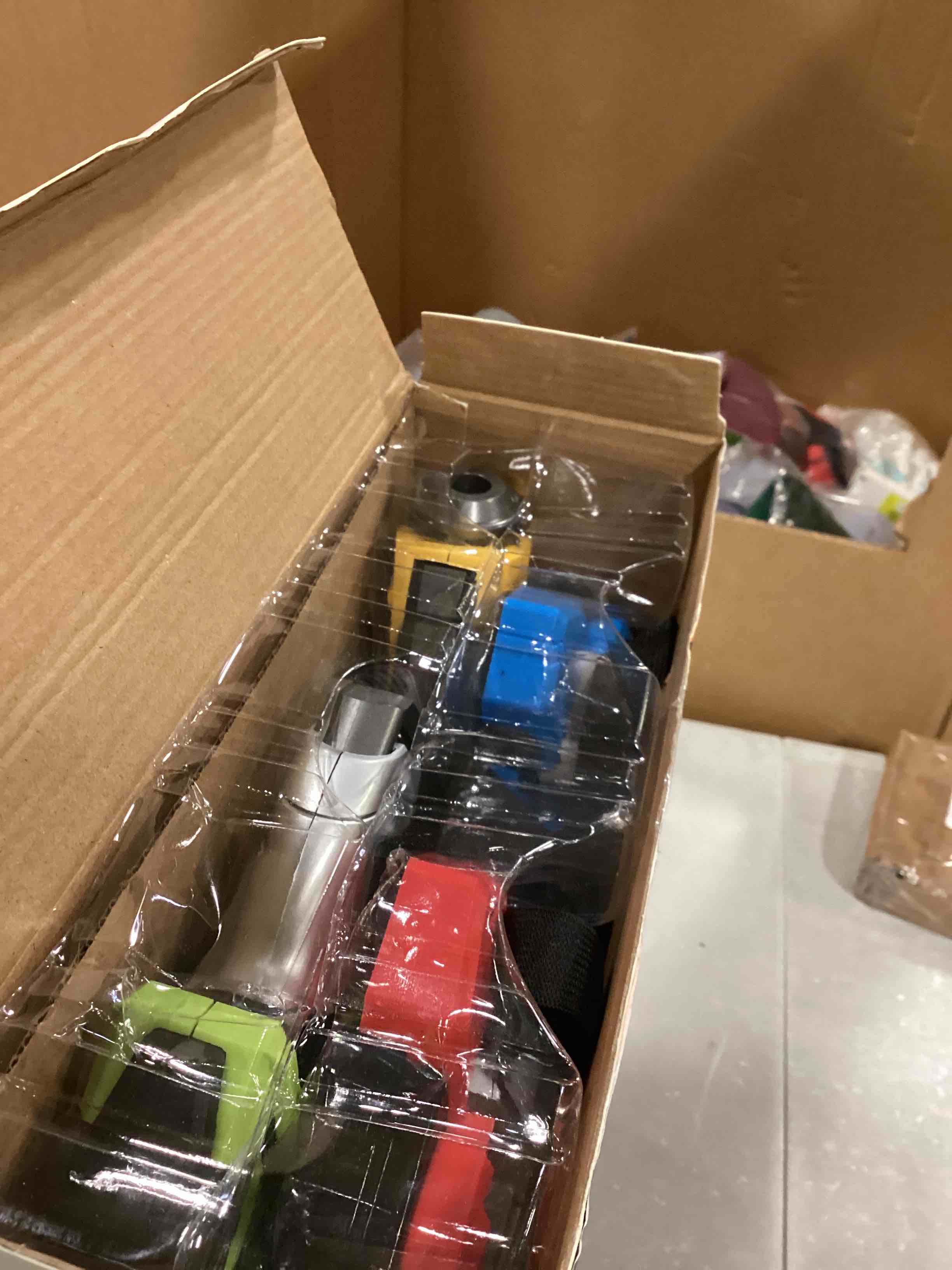 https://s3.amazonaws.com/lotting-images-prod/bidfta/ORG6783602_1722078794051.jpeg