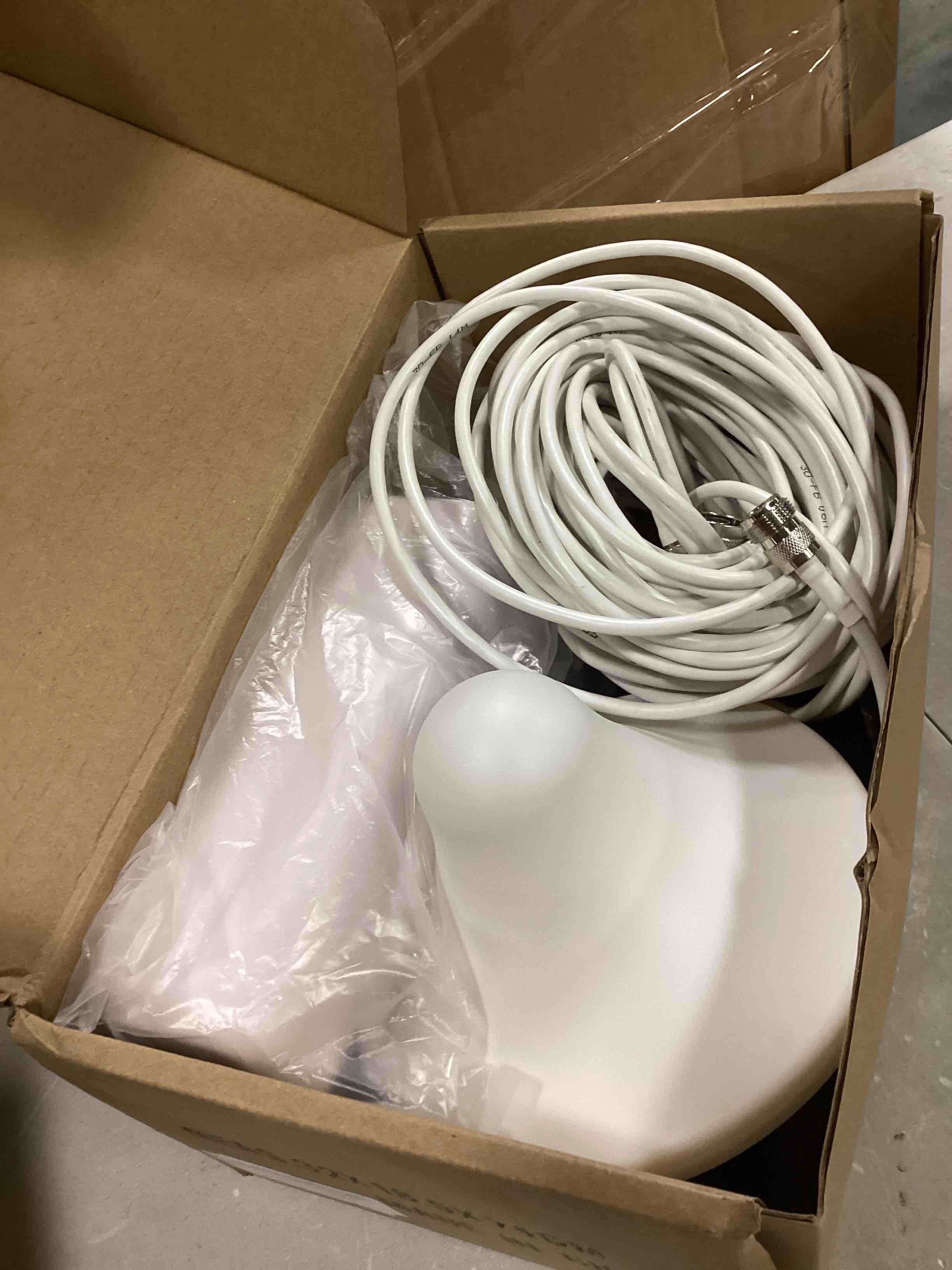 https://s3.amazonaws.com/lotting-images-prod/bidfta/ORG6783650_1722082704871.jpeg