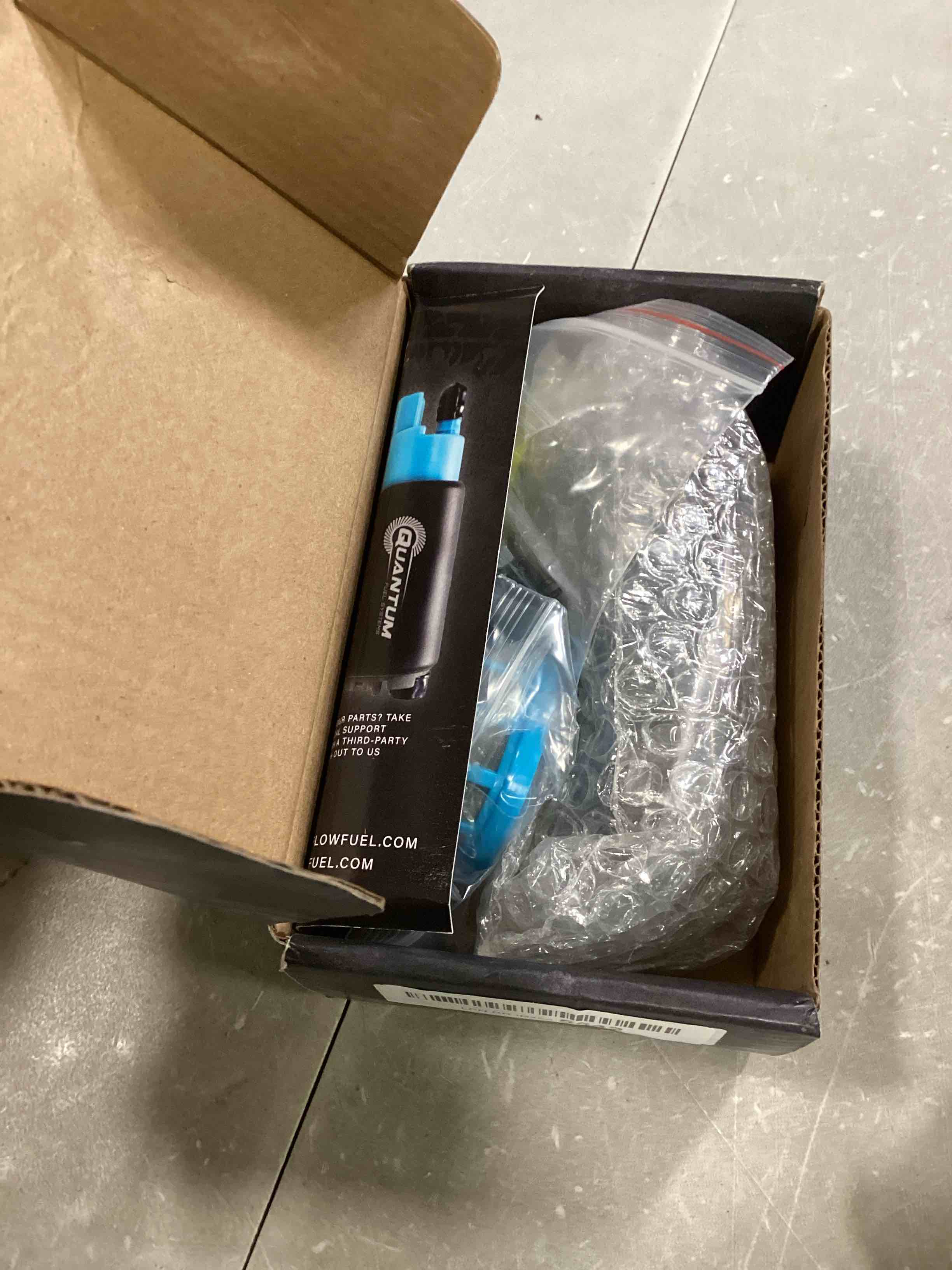 https://s3.amazonaws.com/lotting-images-prod/bidfta/ORG6783769_1722094511615.jpeg