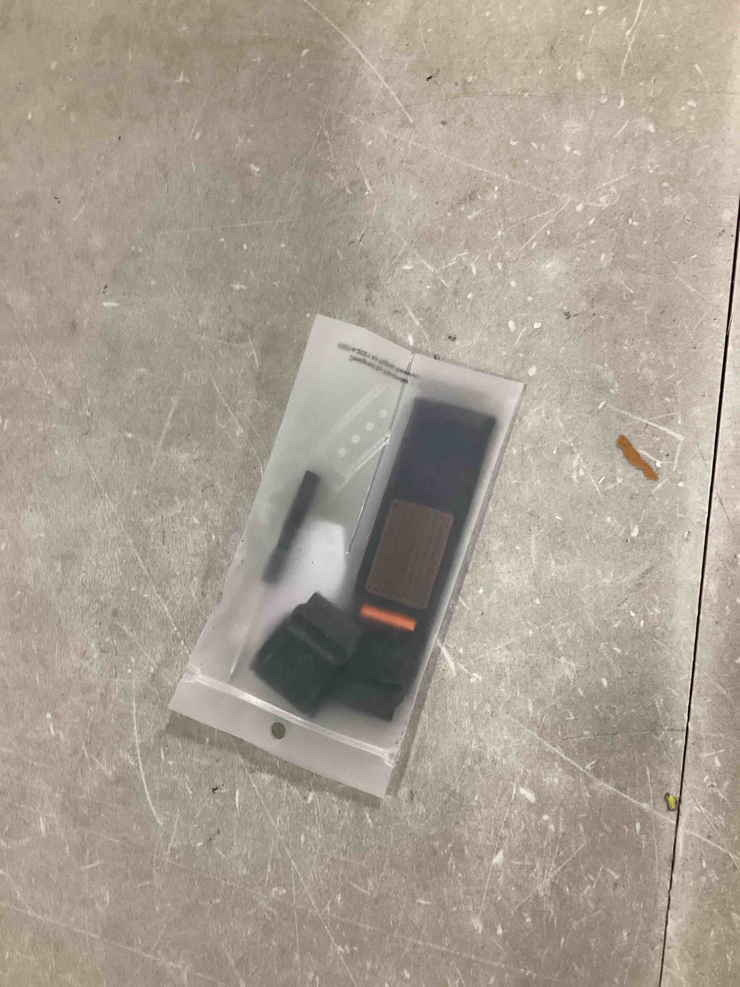 https://s3.amazonaws.com/lotting-images-prod/bidfta/ORG6784472_1722430549596.jpeg