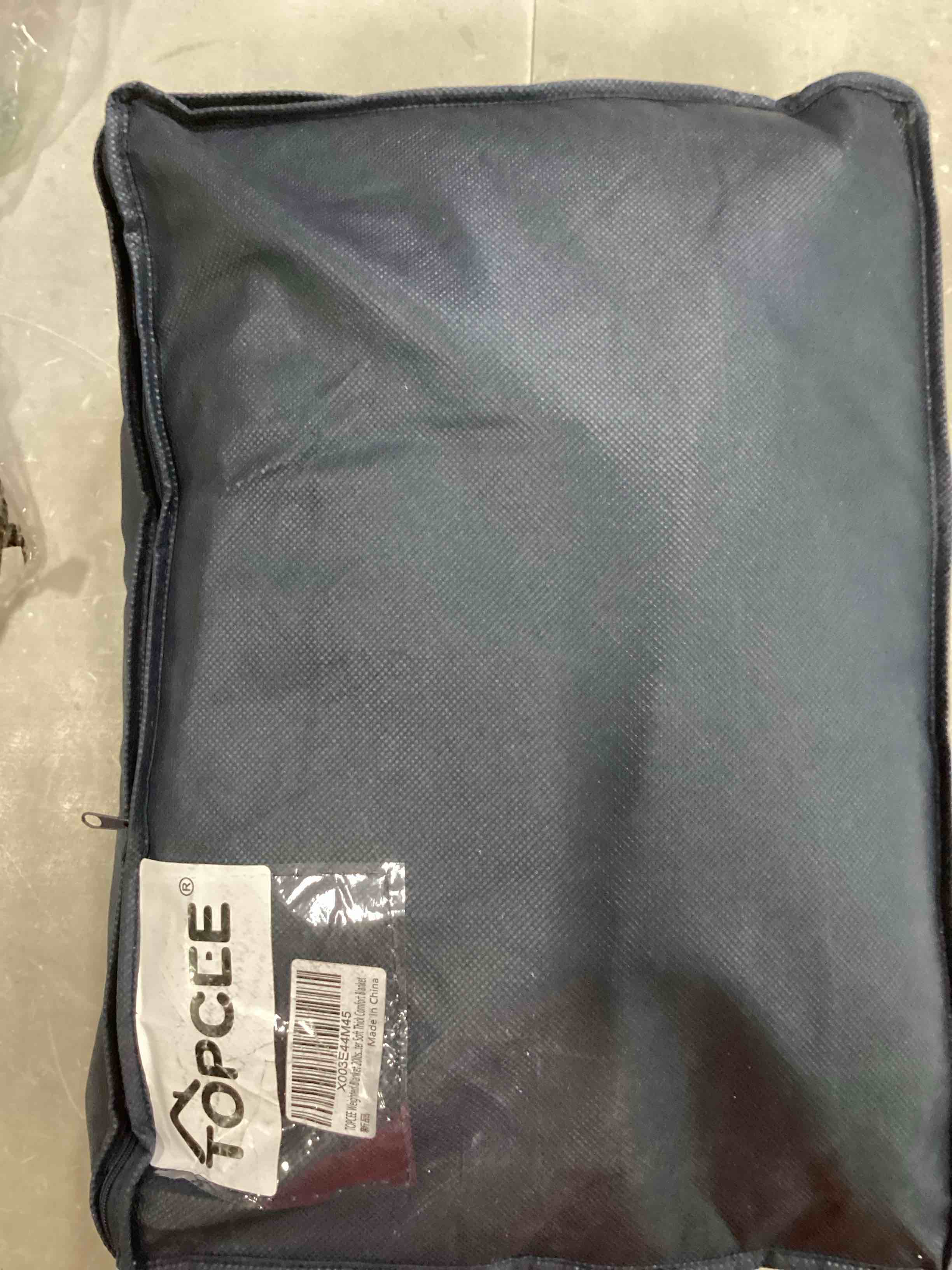 https://s3.amazonaws.com/lotting-images-prod/bidfta/ORG6784768_1722522644542.jpeg