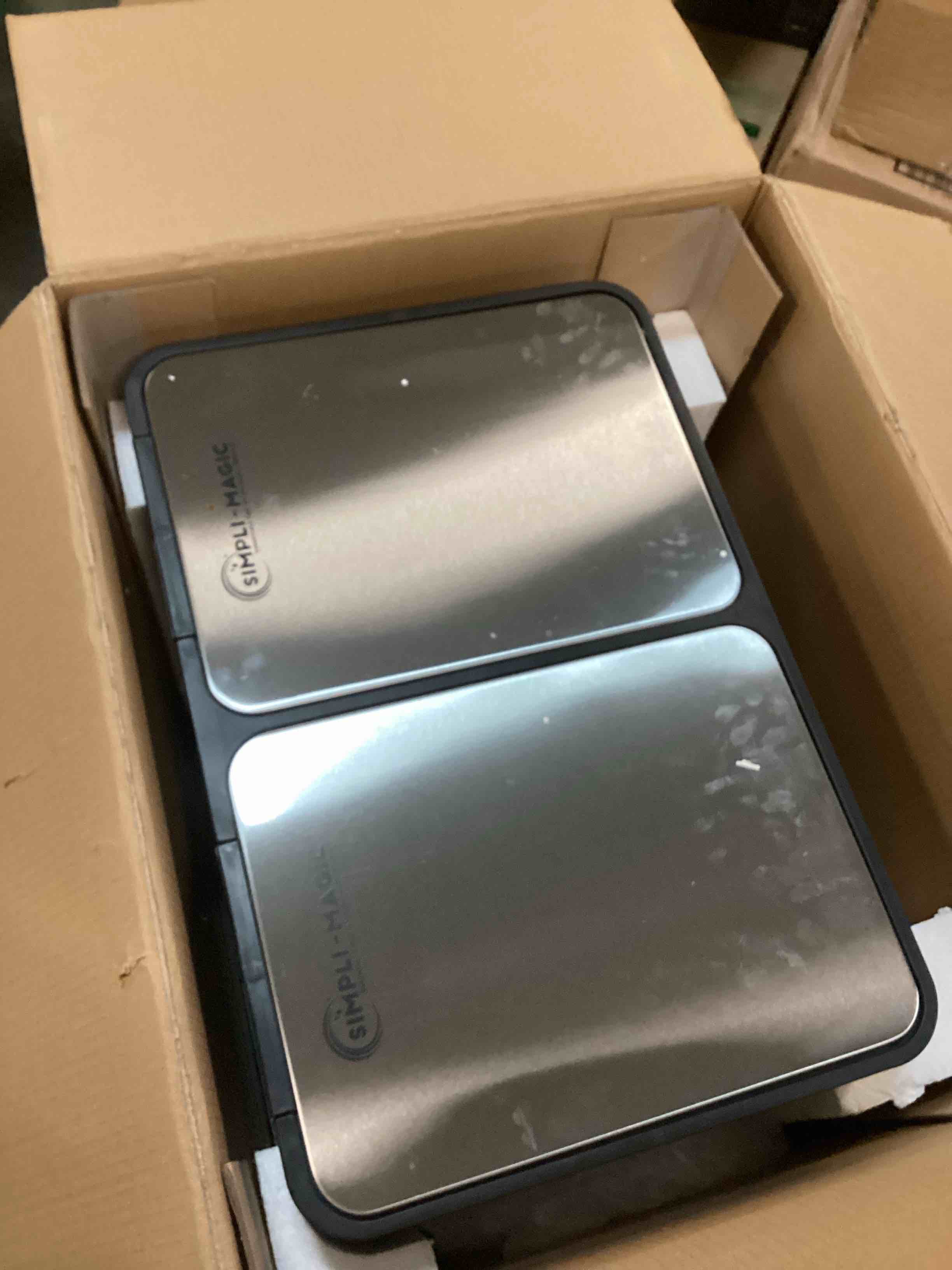 https://s3.amazonaws.com/lotting-images-prod/bidfta/ORG6785717_1722514425674.jpeg