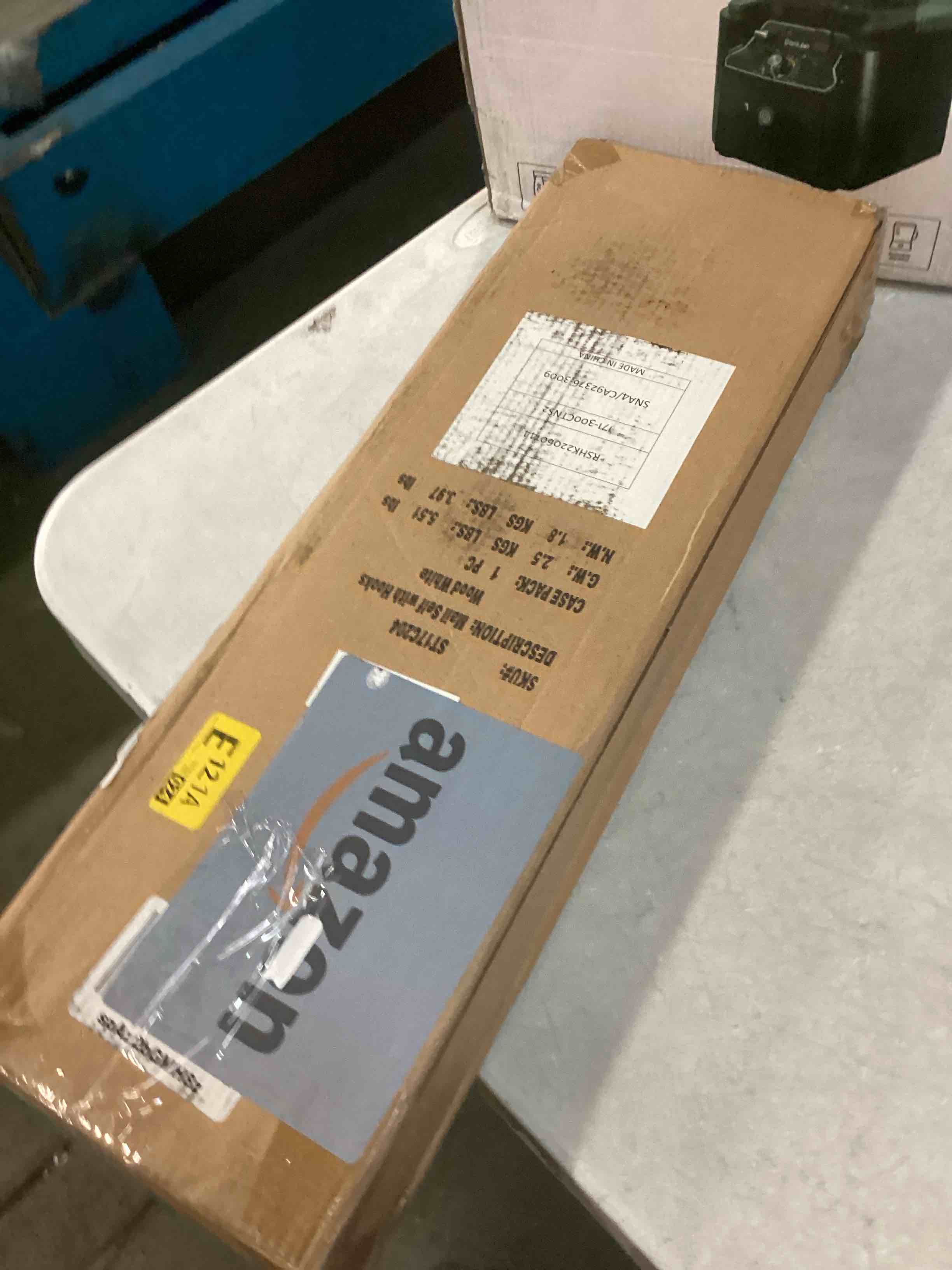 https://s3.amazonaws.com/lotting-images-prod/bidfta/ORG6785854_1722525611895.jpeg