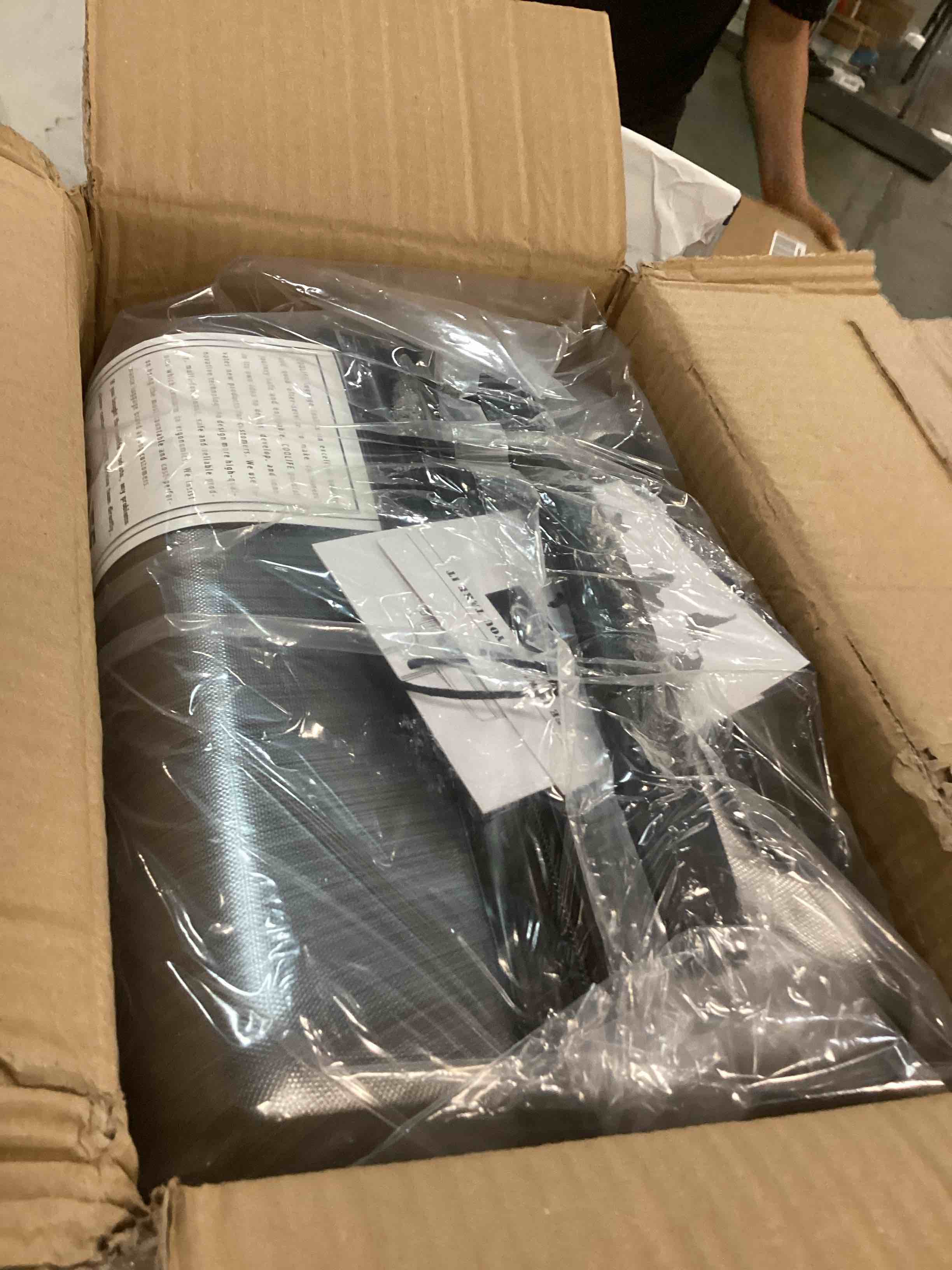 https://s3.amazonaws.com/lotting-images-prod/bidfta/ORG6786177_1722624755622.jpeg