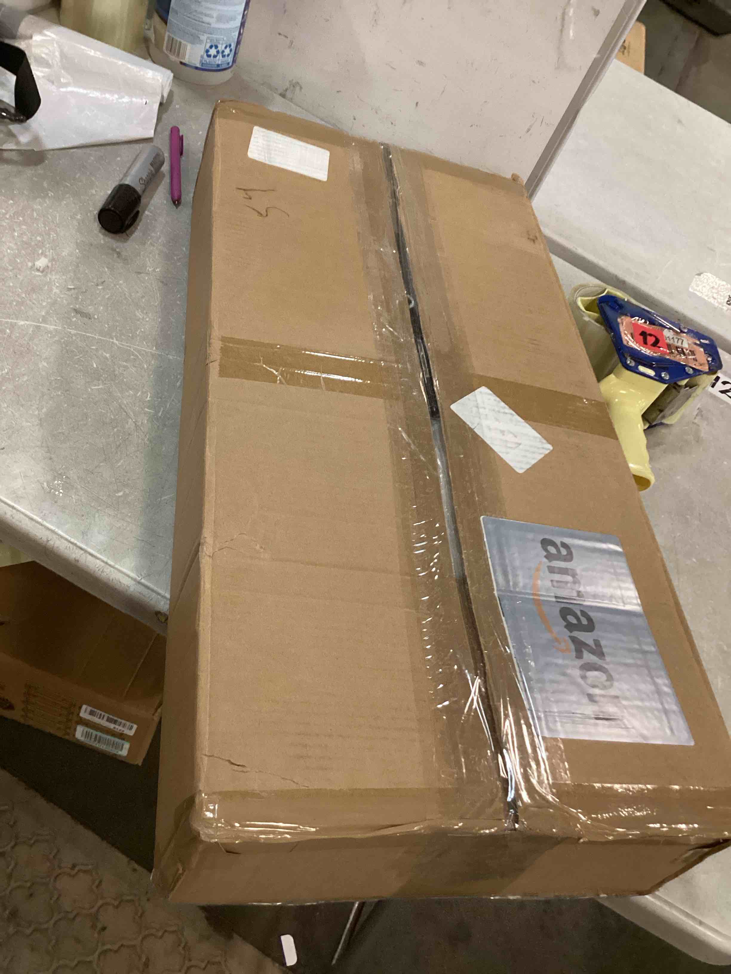 https://s3.amazonaws.com/lotting-images-prod/bidfta/ORG6786189_1722627592163.jpeg